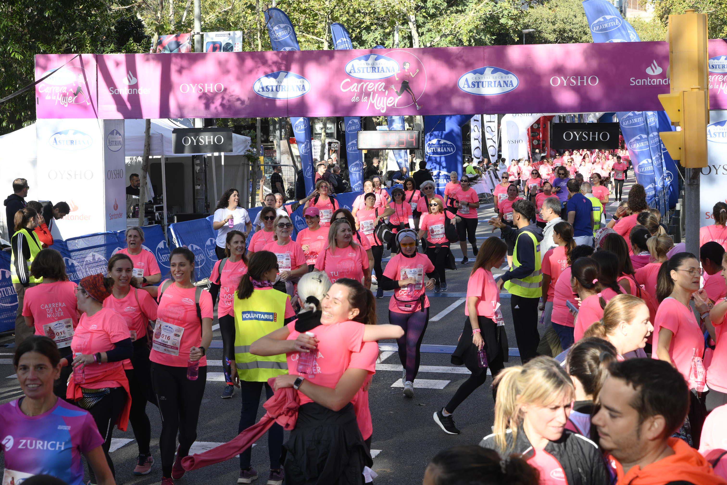 Las mejores fotos de la Carrera de la Mujer de Barcelona 2023. 5570