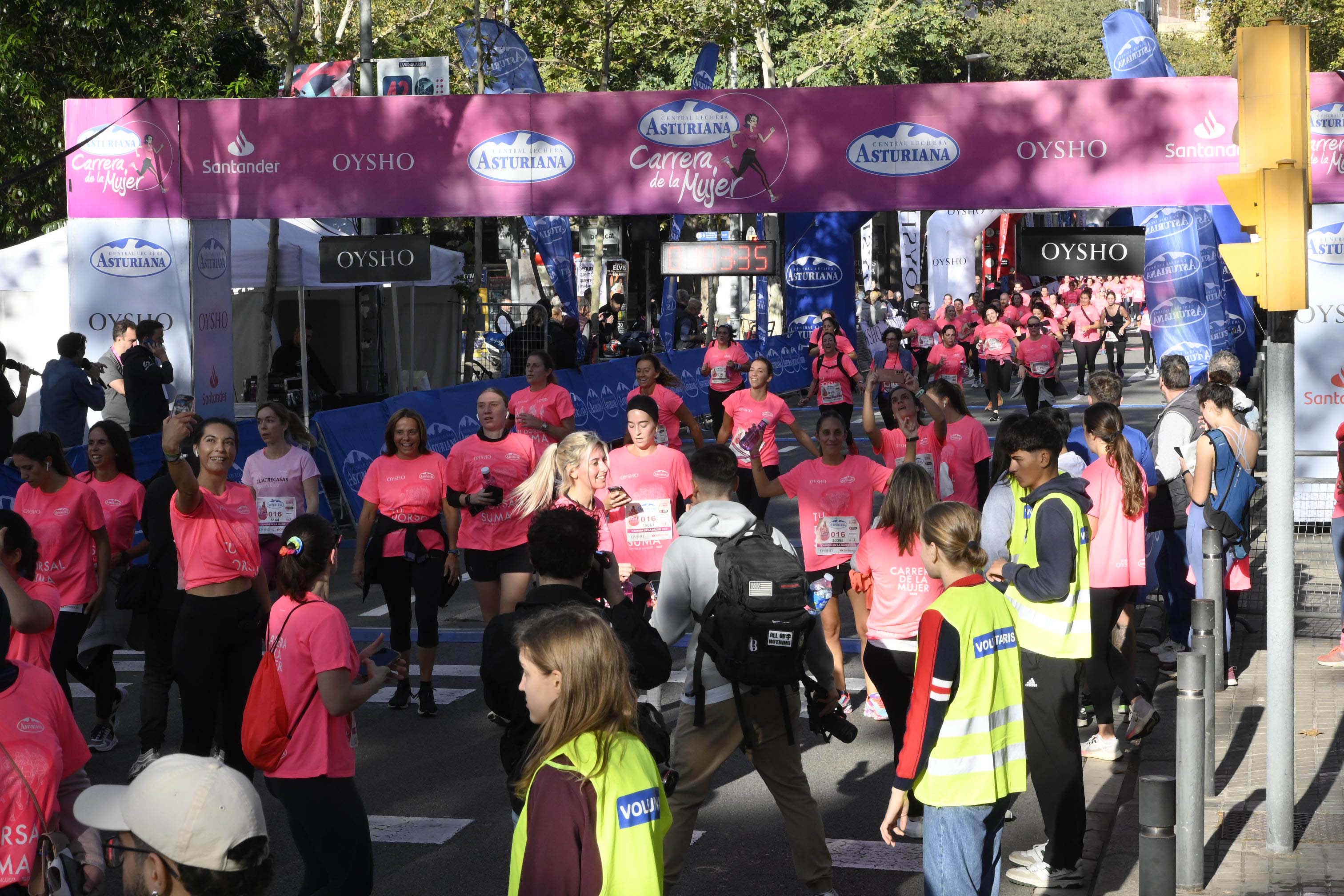 Las mejores fotos de la Carrera de la Mujer de Barcelona 2023. 4984