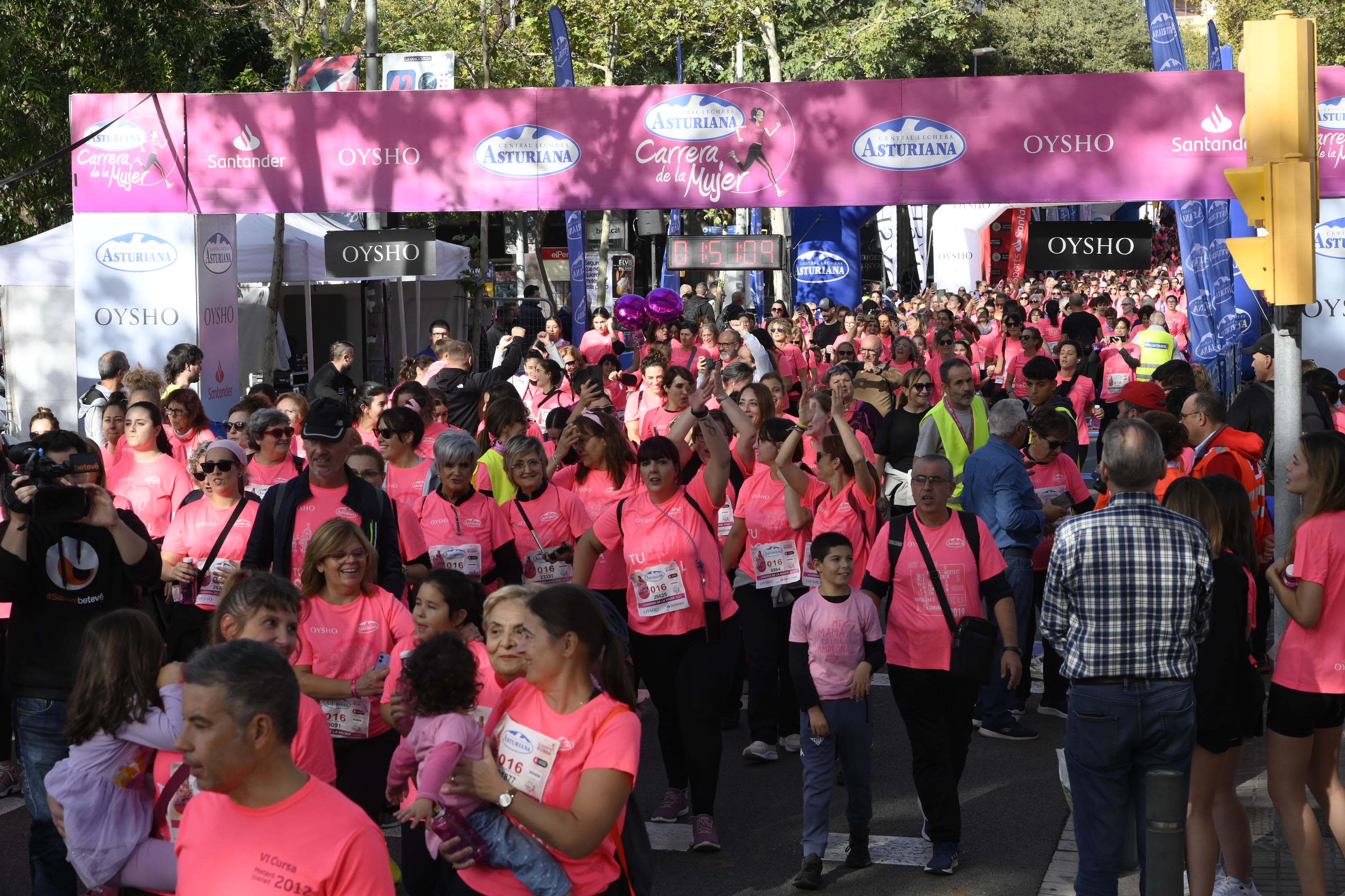 Las mejores fotos de la Carrera de la Mujer de Barcelona 2023. 6323