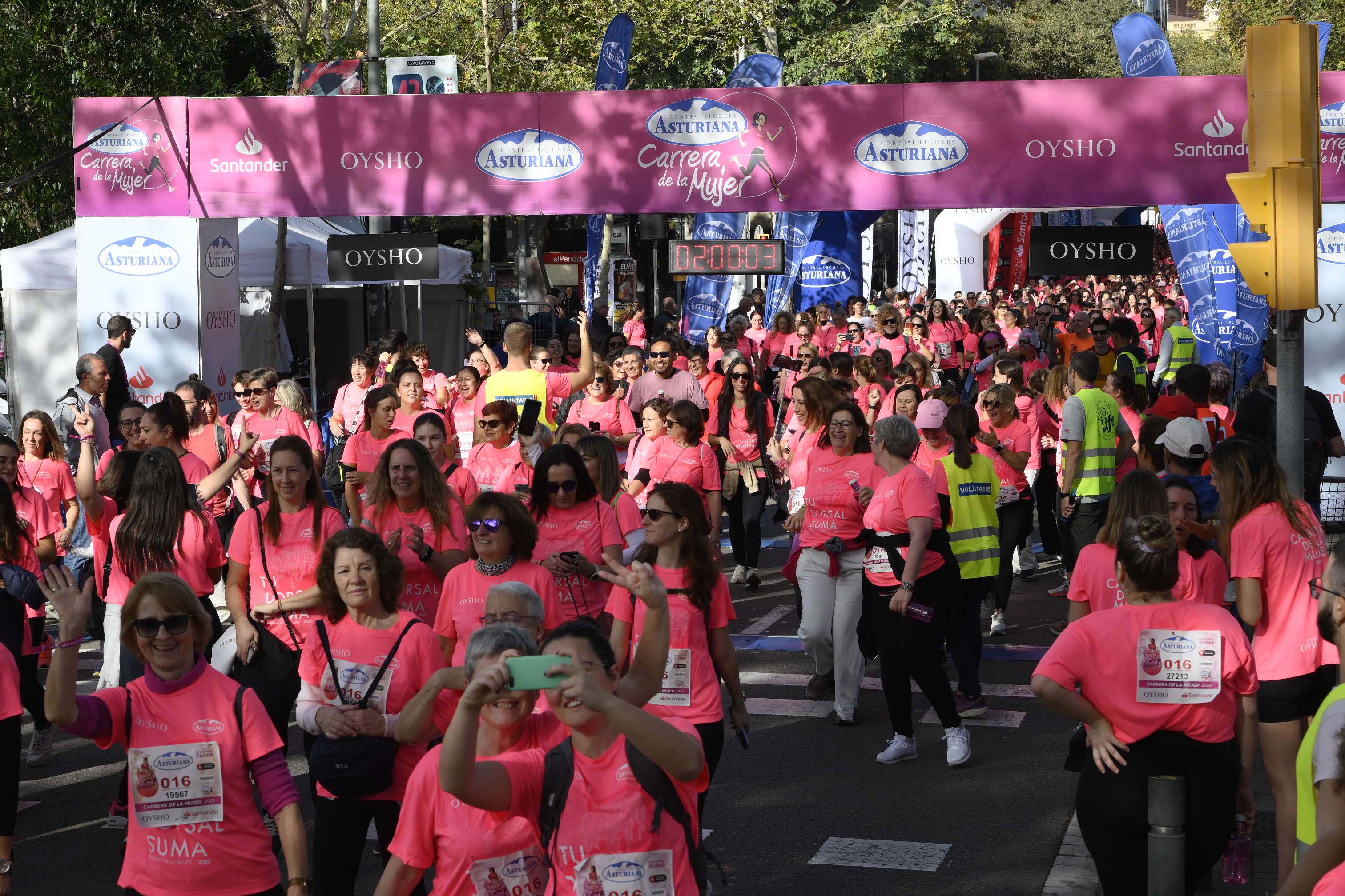 Las mejores fotos de la Carrera de la Mujer de Barcelona 2023. 6571