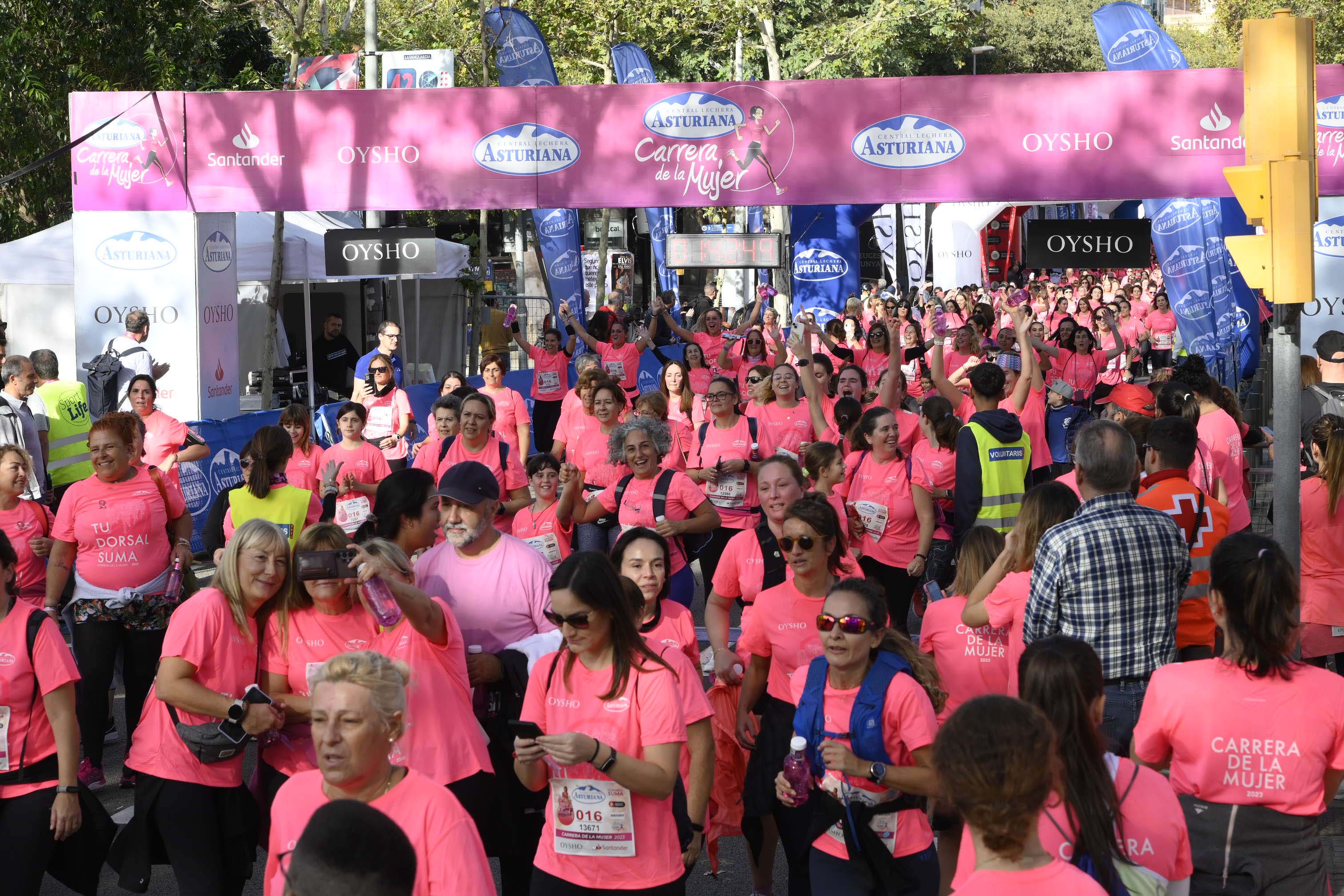 Las mejores fotos de la Carrera de la Mujer de Barcelona 2023. 6077