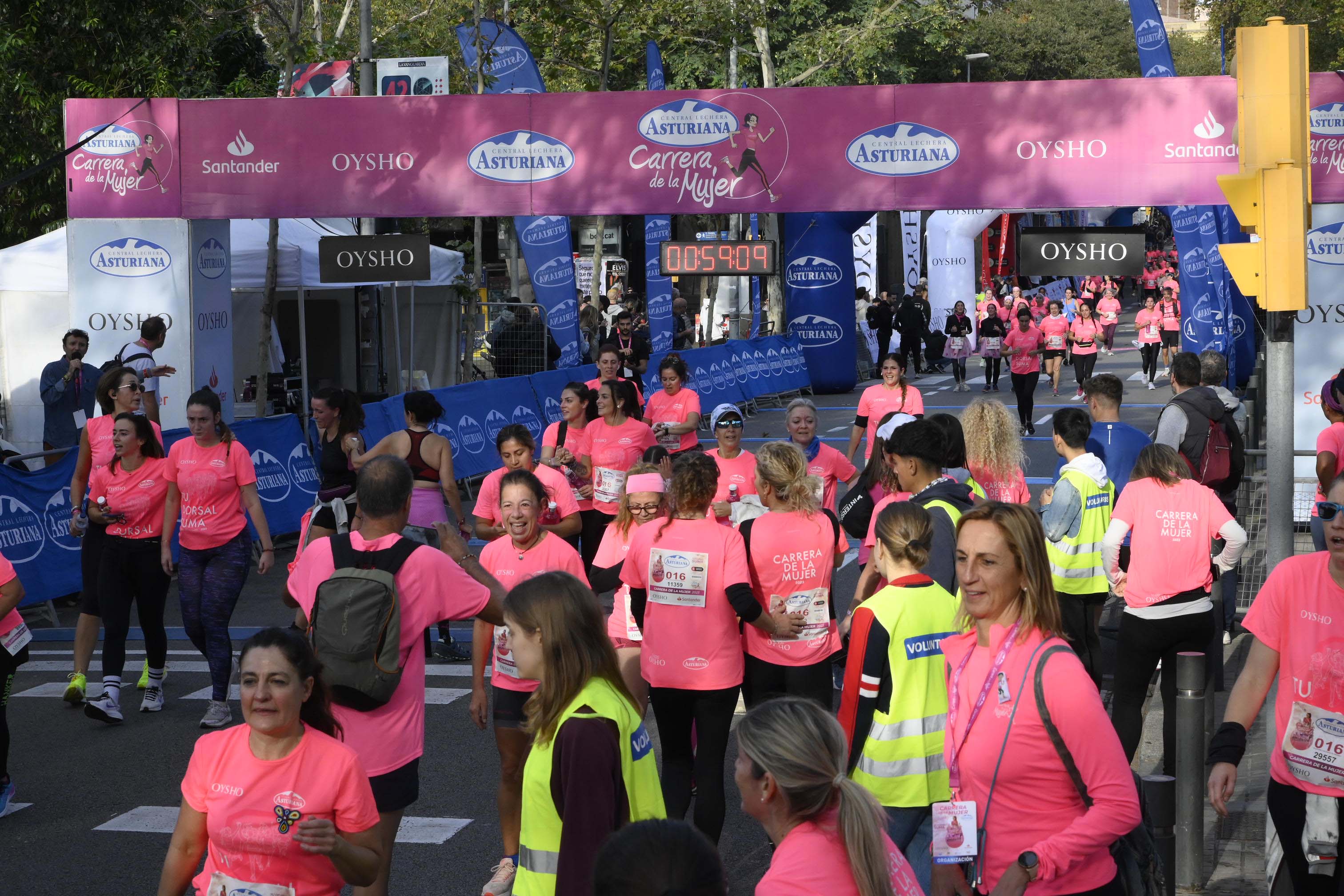 Las mejores fotos de la Carrera de la Mujer de Barcelona 2023. 4851