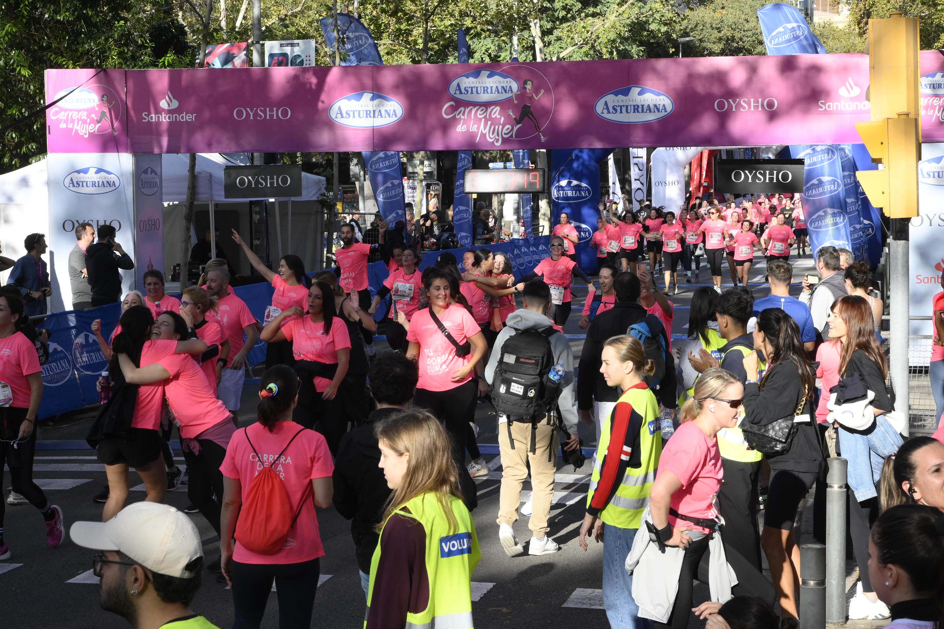 Las mejores fotos de la Carrera de la Mujer de Barcelona 2023. 4991