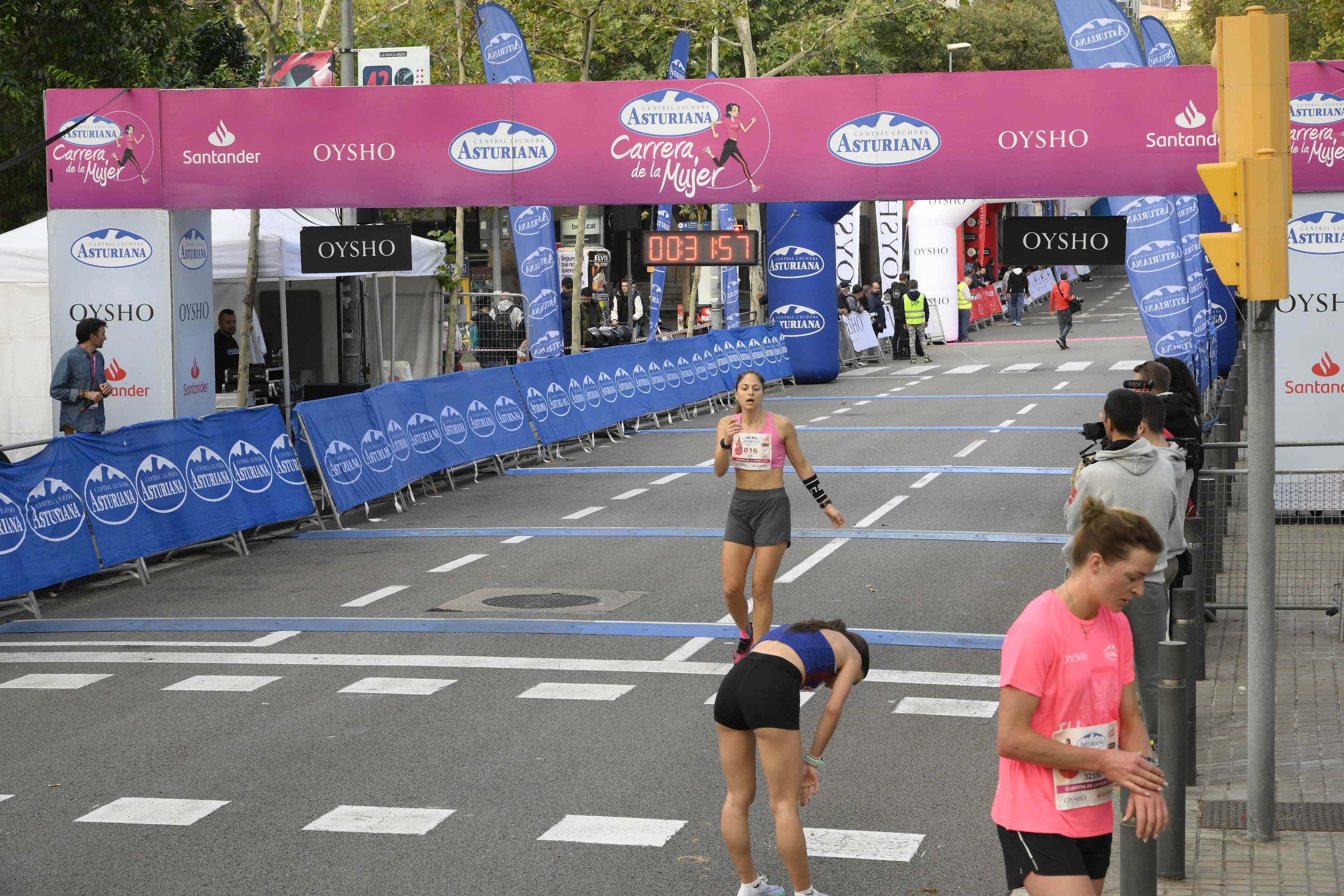 Las mejores fotos de la Carrera de la Mujer de Barcelona 2023. 4047