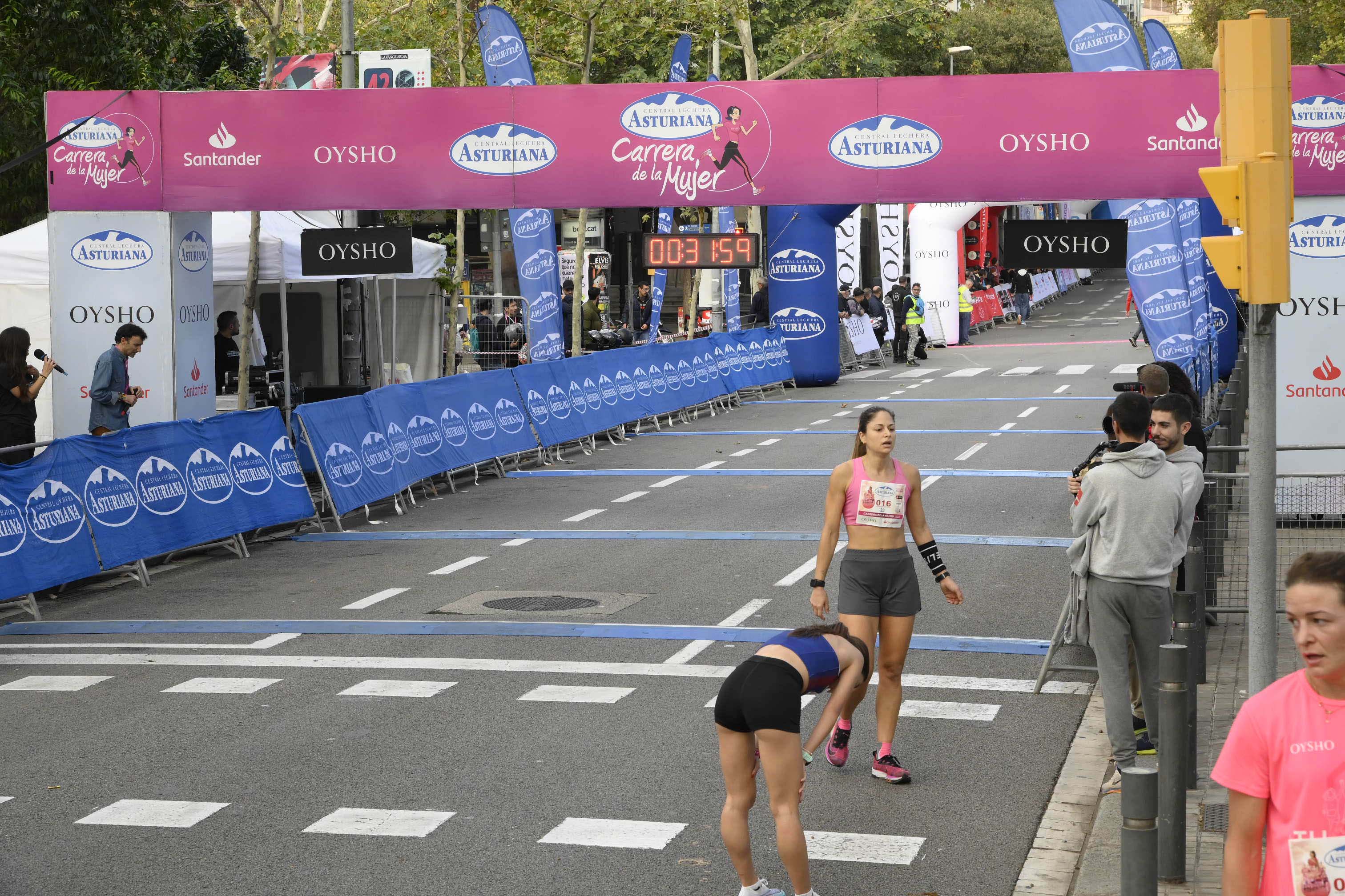 Las mejores fotos de la Carrera de la Mujer de Barcelona 2023. 4048