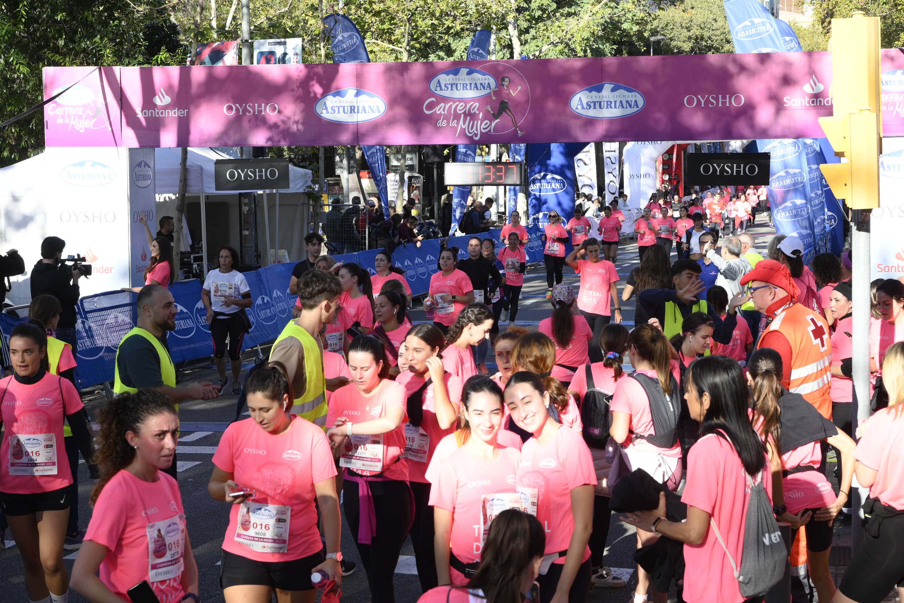 Las mejores fotos de la Carrera de la Mujer de Barcelona 2023. 5241