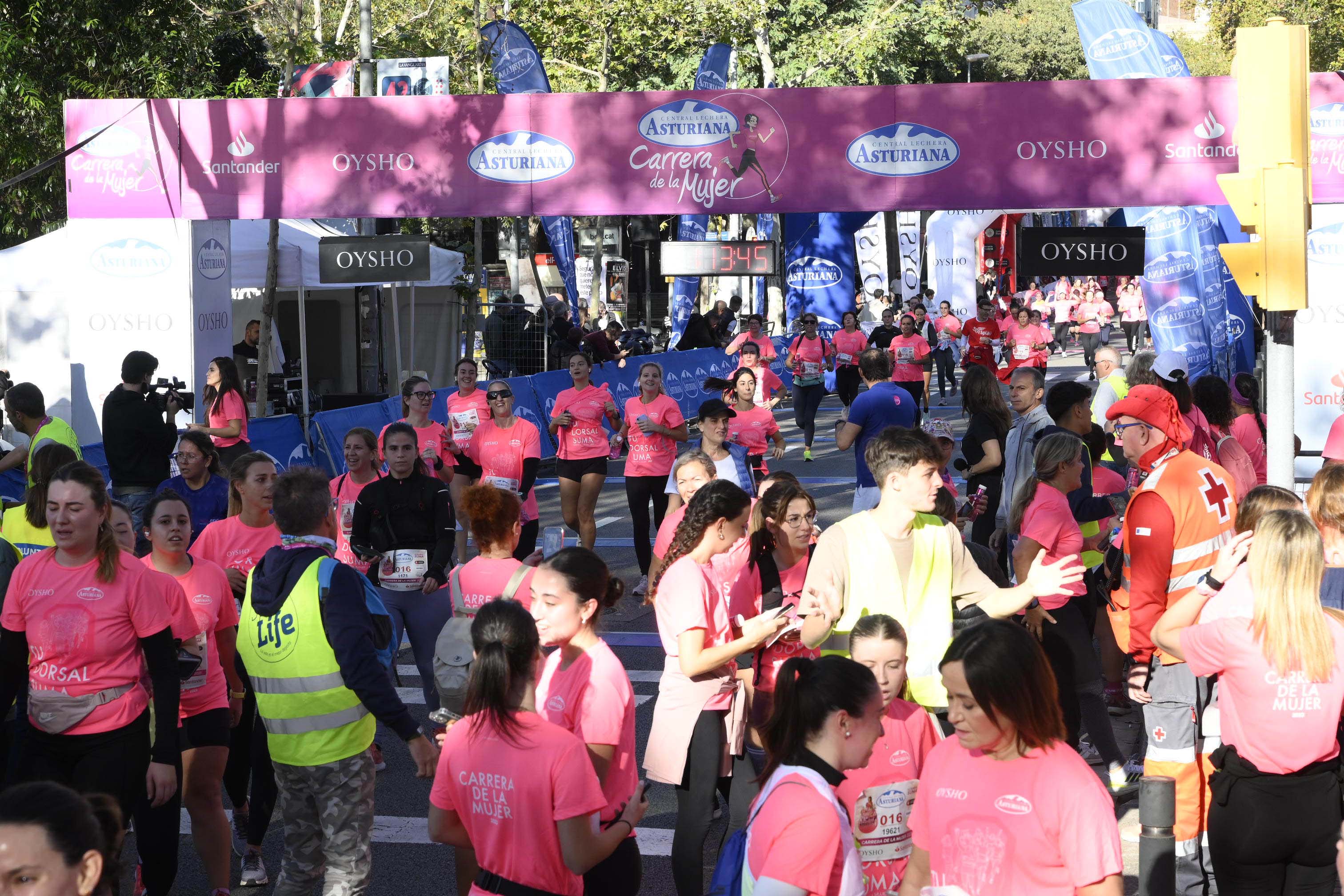 Las mejores fotos de la Carrera de la Mujer de Barcelona 2023. 5245