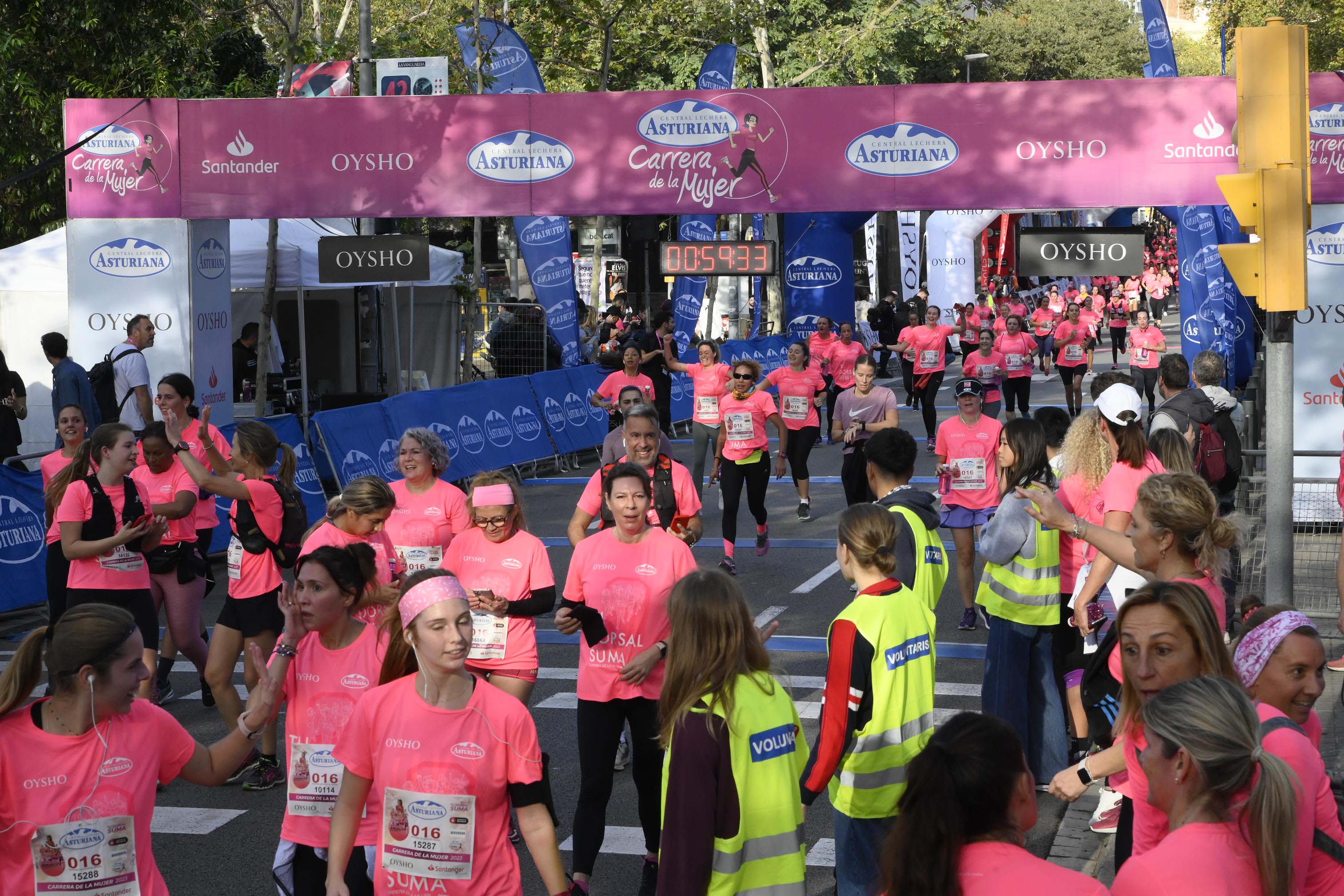 Las mejores fotos de la Carrera de la Mujer de Barcelona 2023. 4863