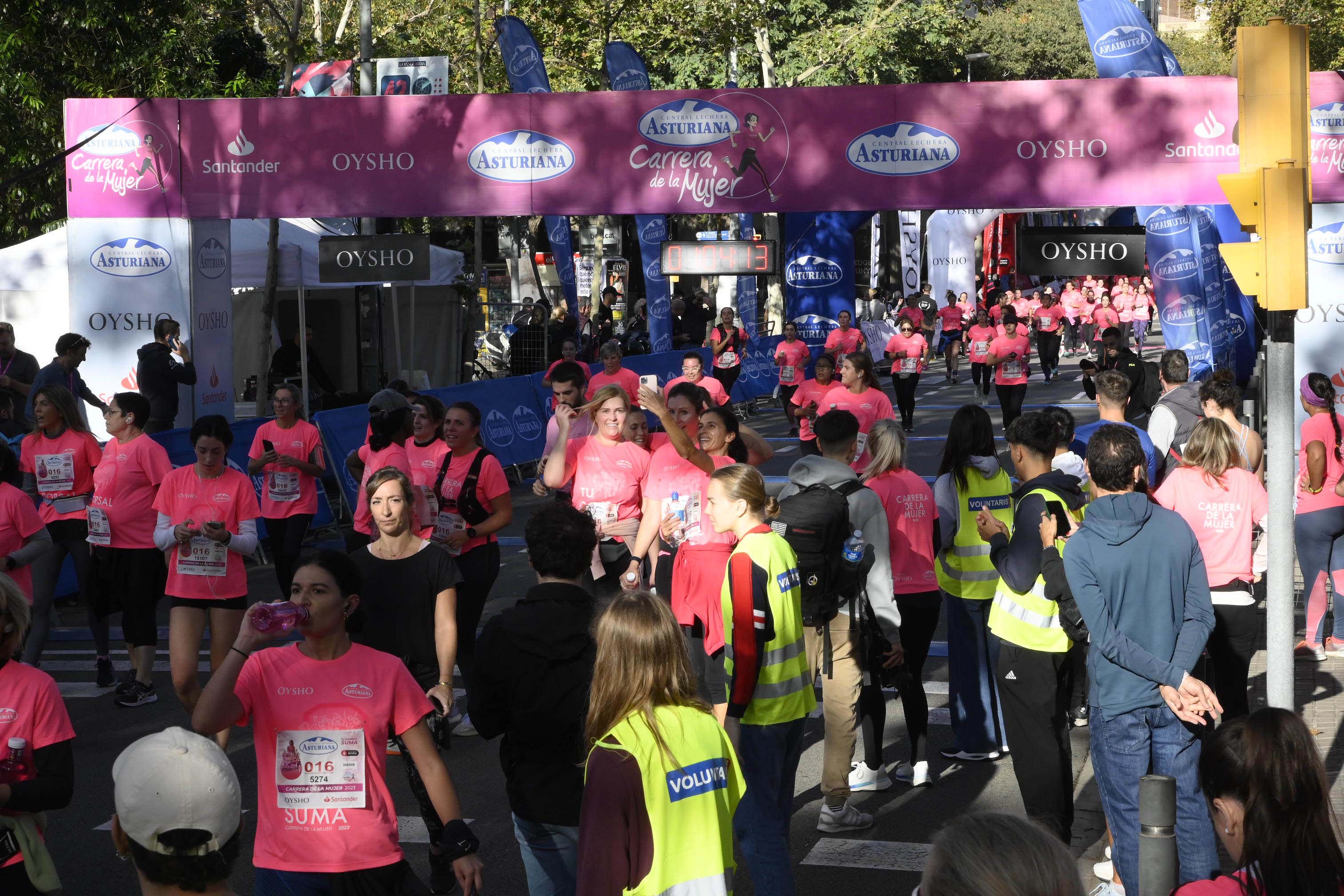 Las mejores fotos de la Carrera de la Mujer de Barcelona 2023. 5003