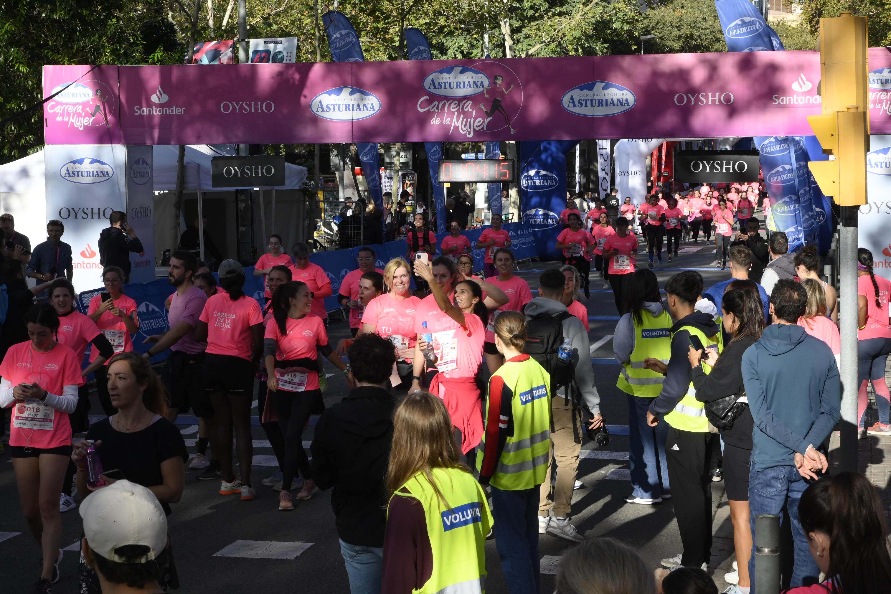 Las mejores fotos de la Carrera de la Mujer de Barcelona 2023. 5004