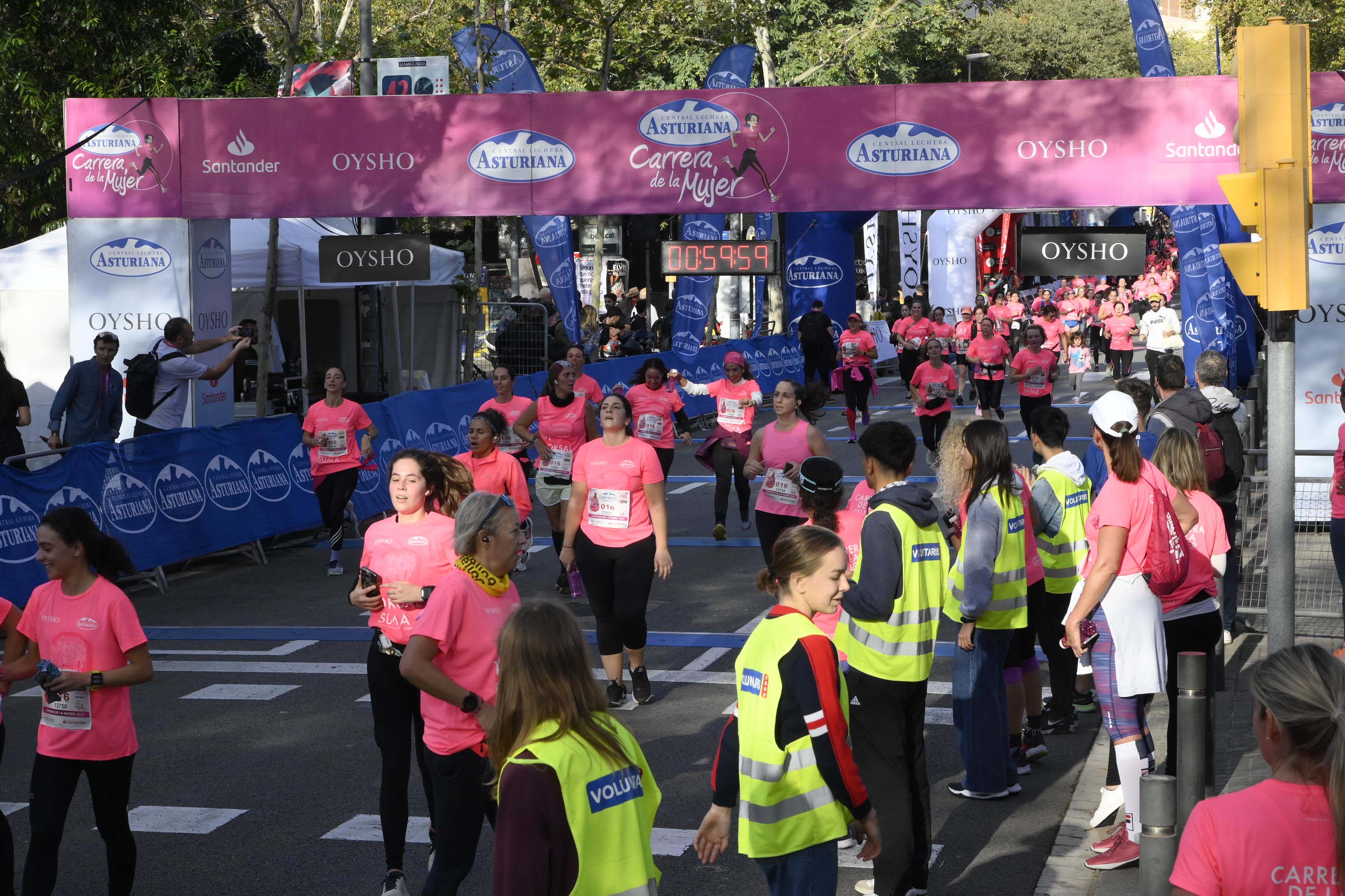 Las mejores fotos de la Carrera de la Mujer de Barcelona 2023. 4876