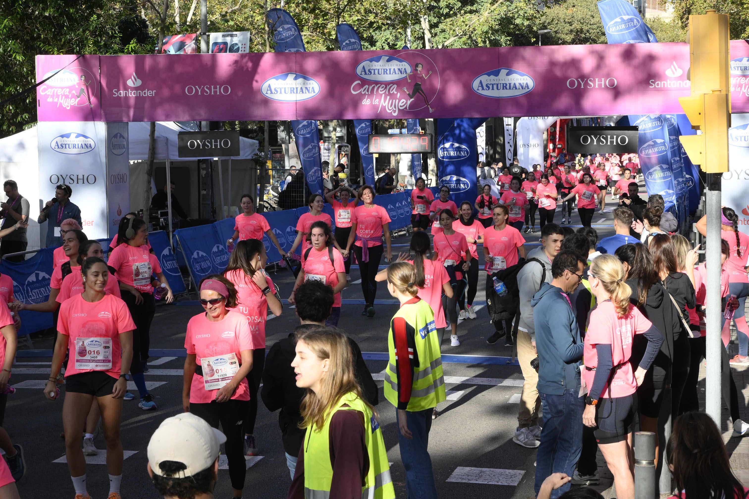 Las mejores fotos de la Carrera de la Mujer de Barcelona 2023. 5011