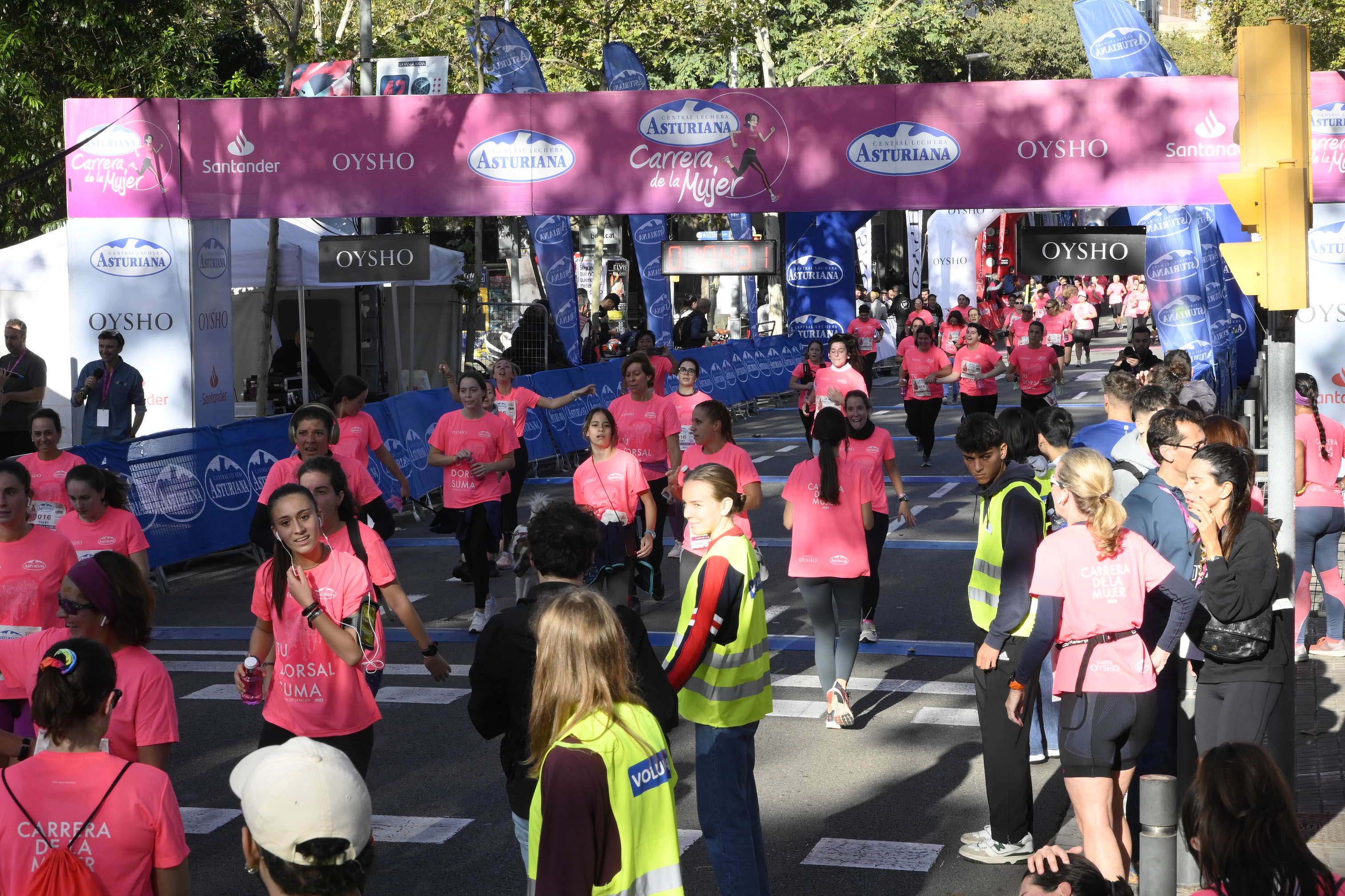 Las mejores fotos de la Carrera de la Mujer de Barcelona 2023. 5012