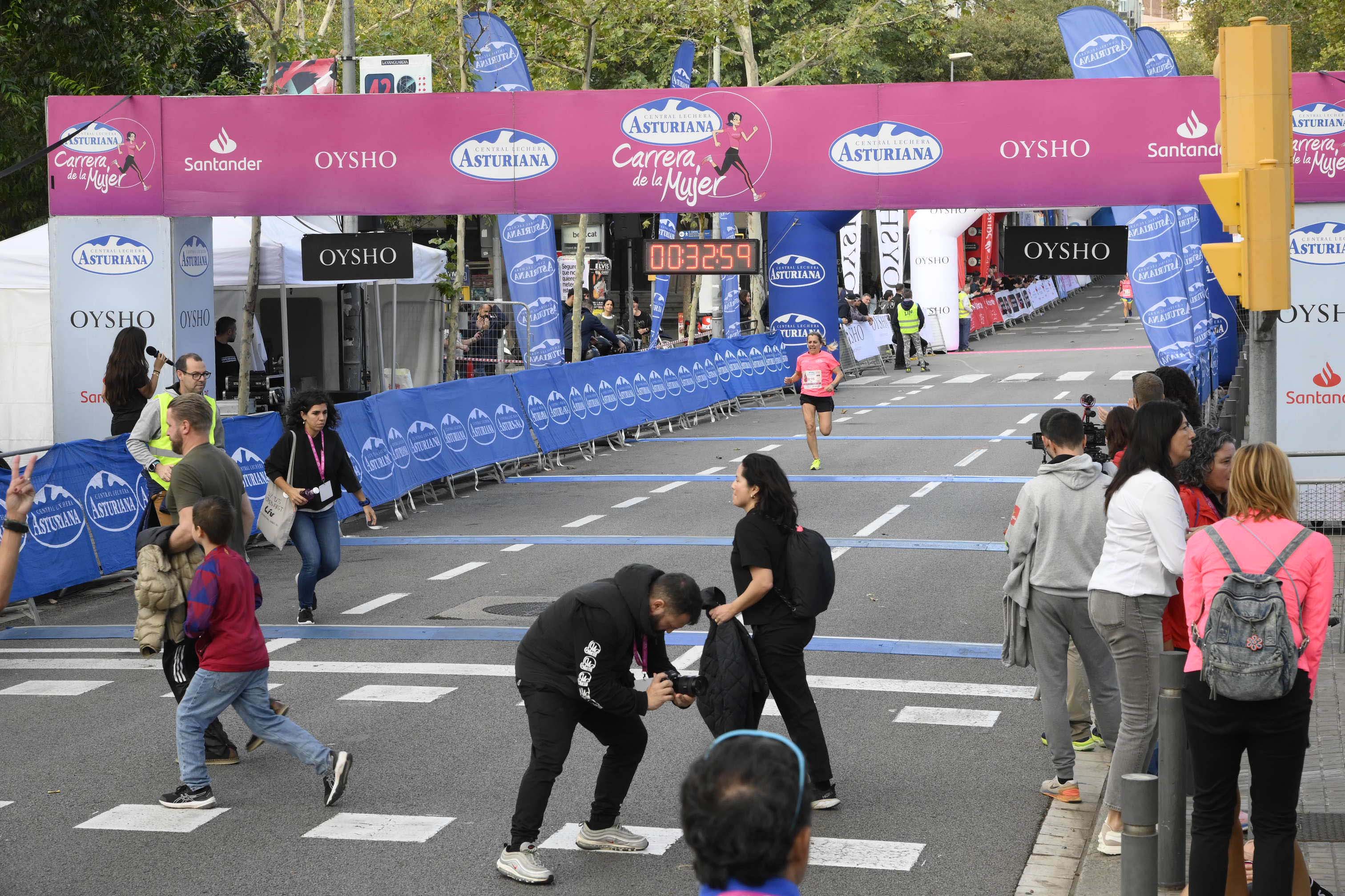 Las mejores fotos de la Carrera de la Mujer de Barcelona 2023. 4078