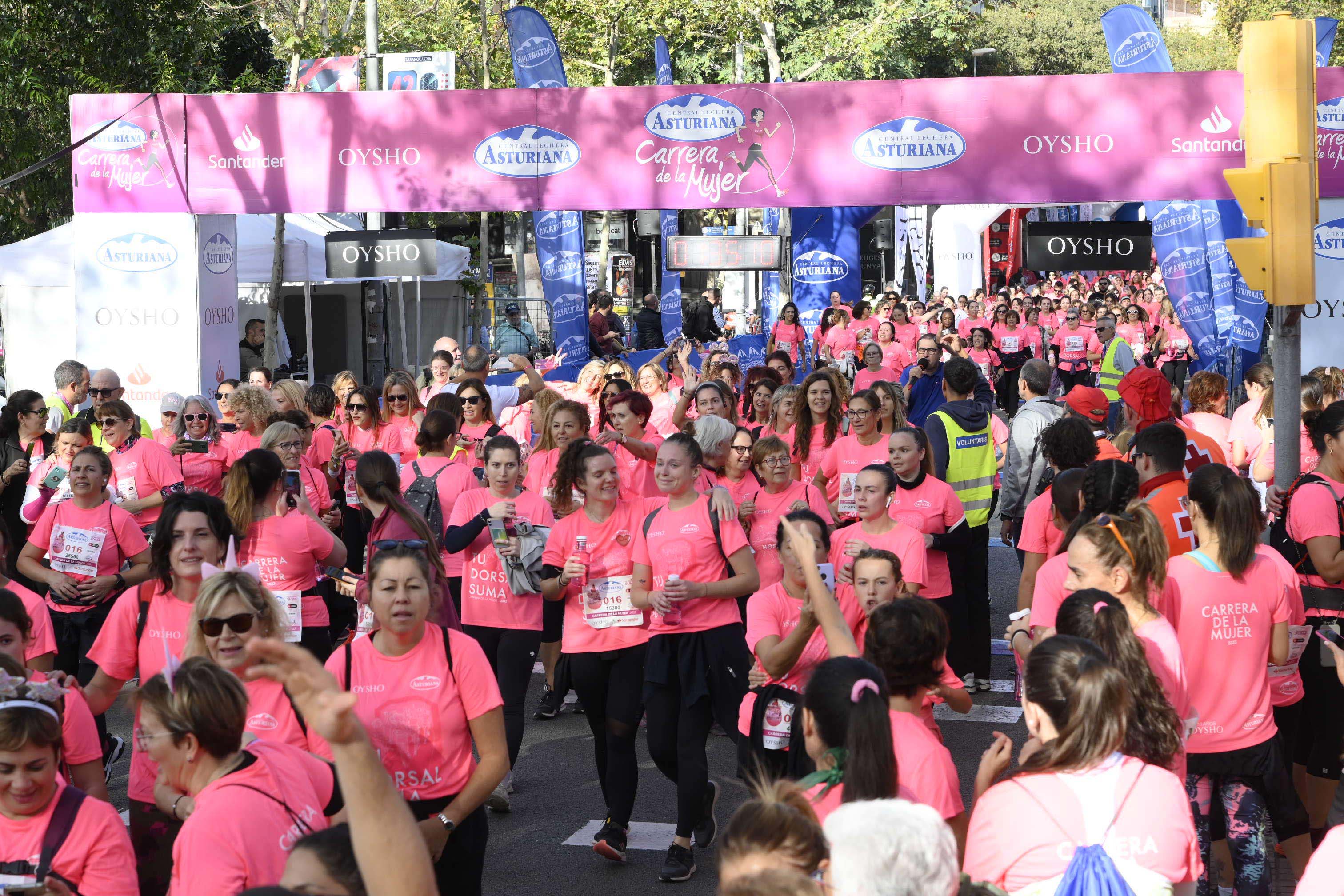 Las mejores fotos de la Carrera de la Mujer de Barcelona 2023. 5855