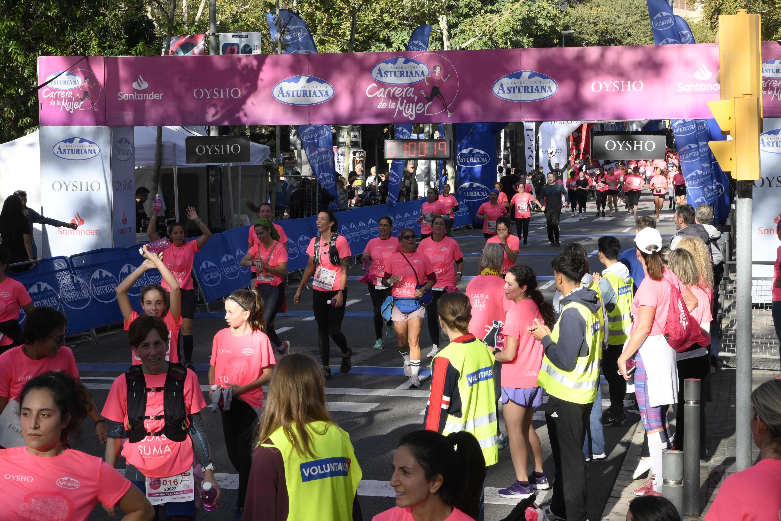 Las mejores fotos de la Carrera de la Mujer de Barcelona 2023. 4886