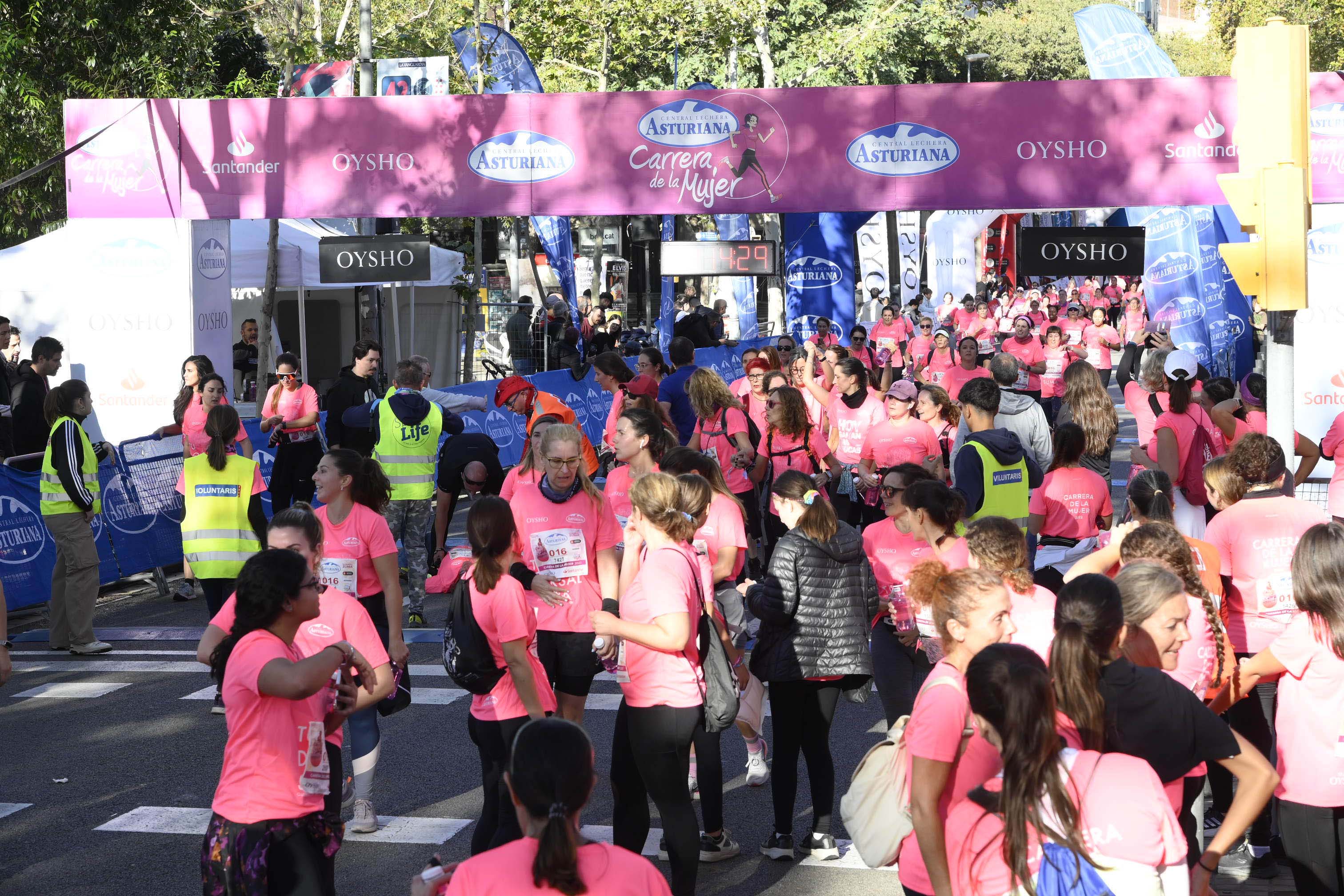 Las mejores fotos de la Carrera de la Mujer de Barcelona 2023. 5267