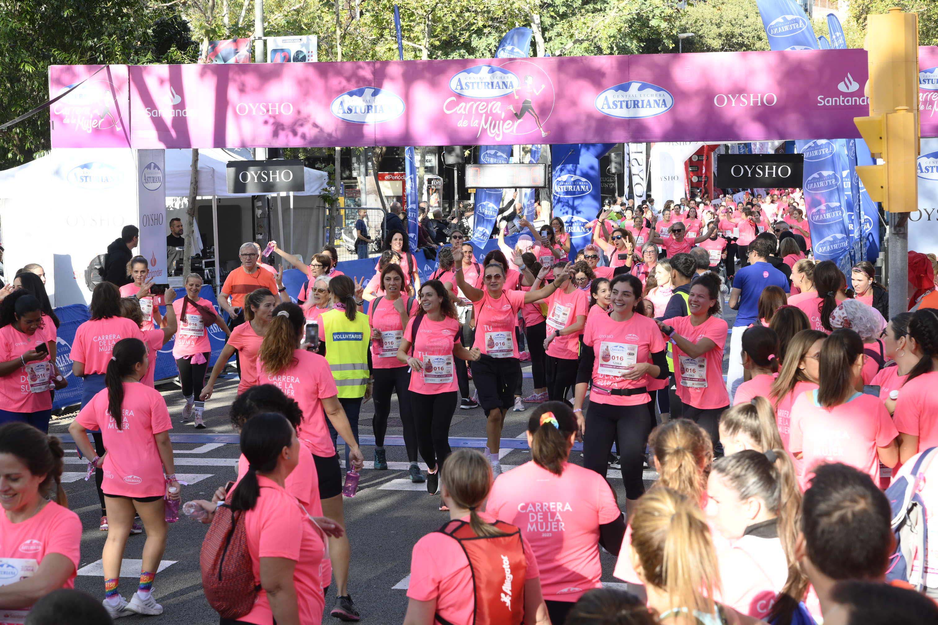 Las mejores fotos de la Carrera de la Mujer de Barcelona 2023. 5626