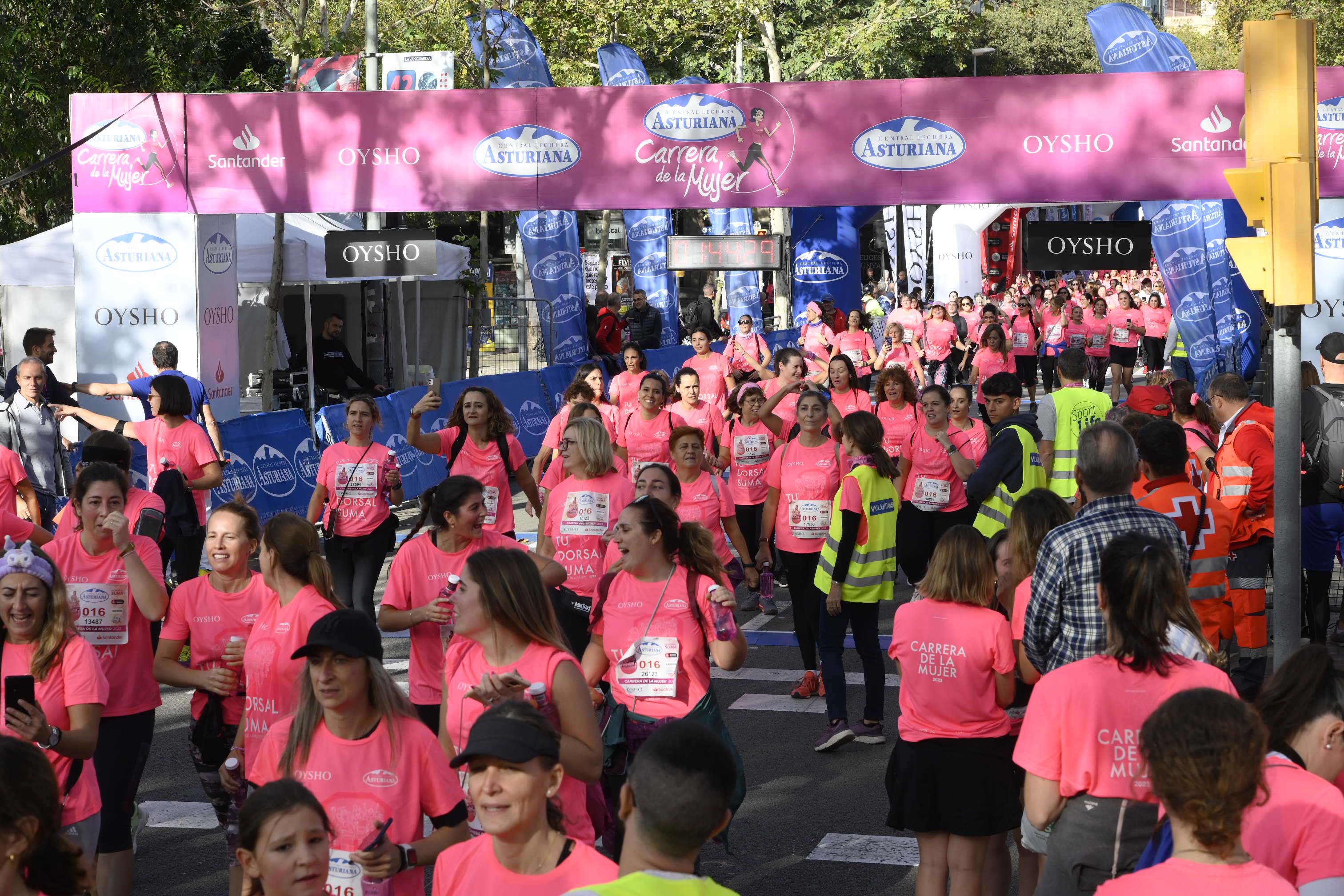 Las mejores fotos de la Carrera de la Mujer de Barcelona 2023. 6127