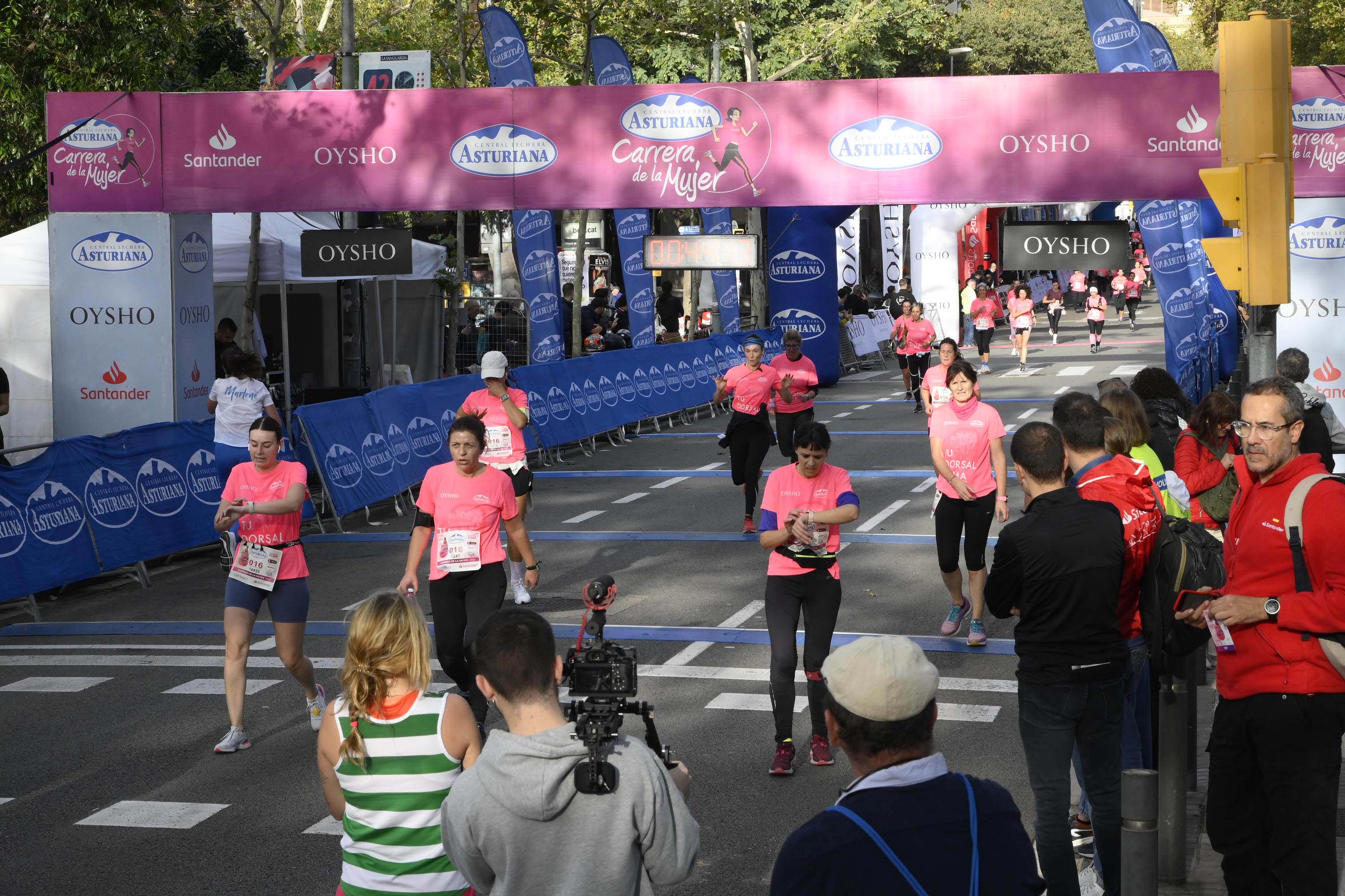 Las mejores fotos de la Carrera de la Mujer de Barcelona 2023. 4403