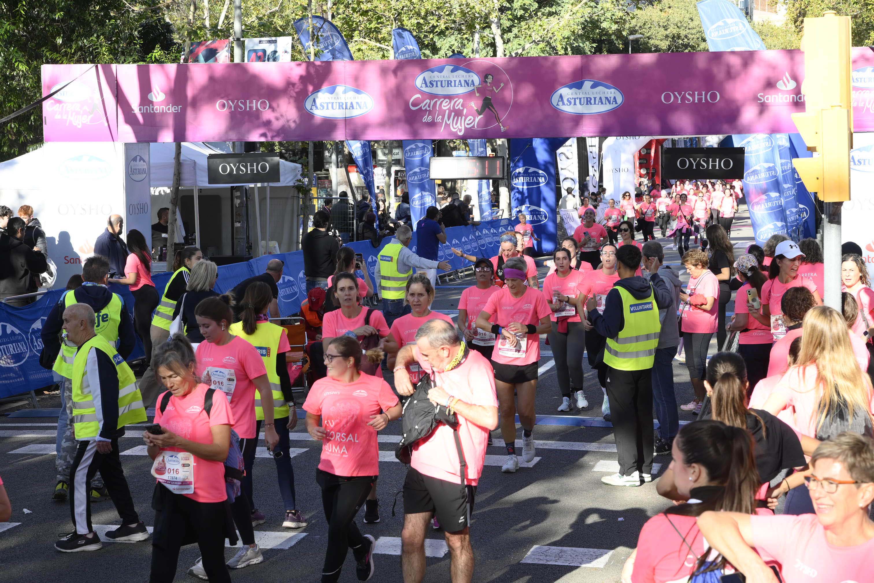Las mejores fotos de la Carrera de la Mujer de Barcelona 2023. 5288