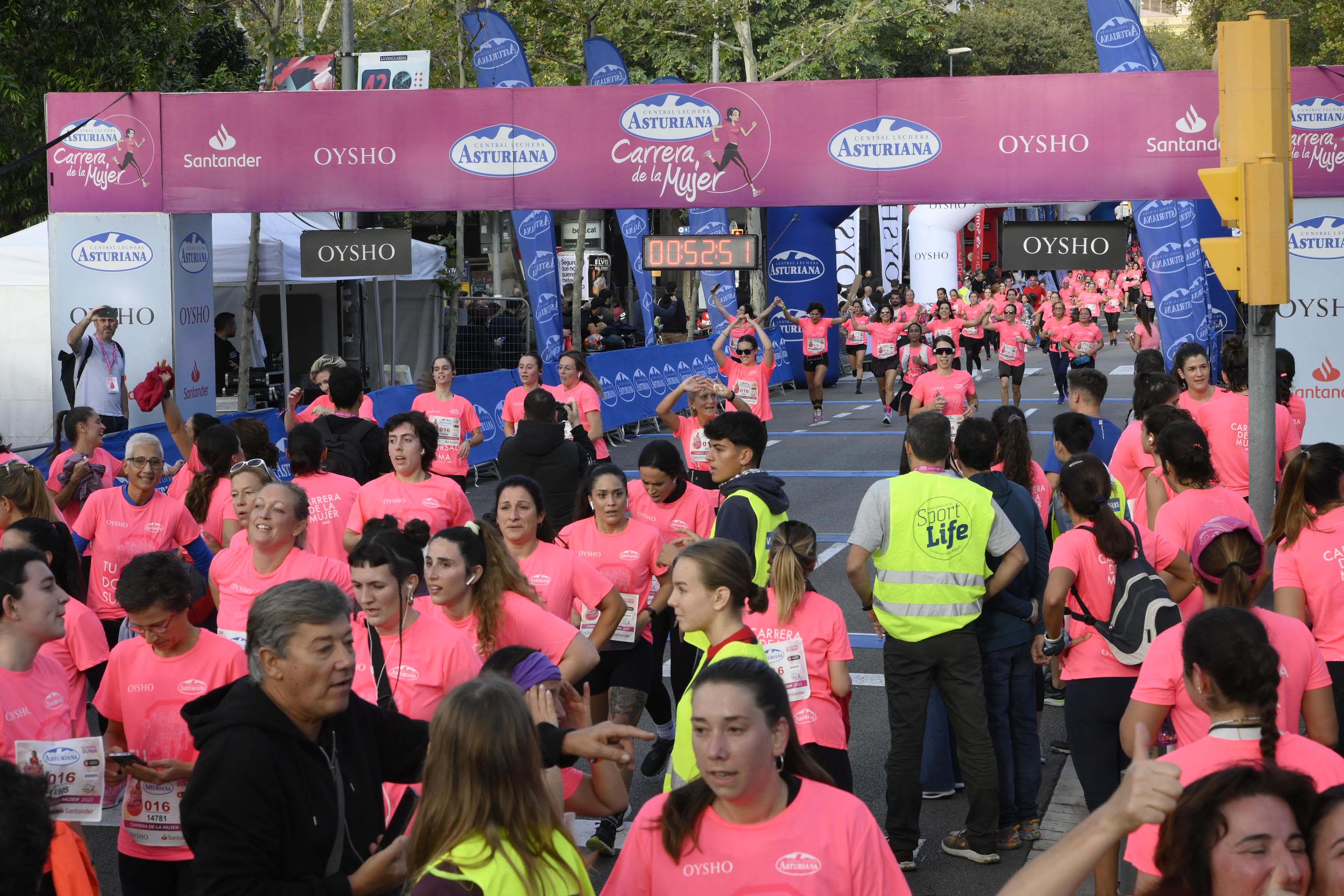 Las mejores fotos de la Carrera de la Mujer de Barcelona 2023. 4662