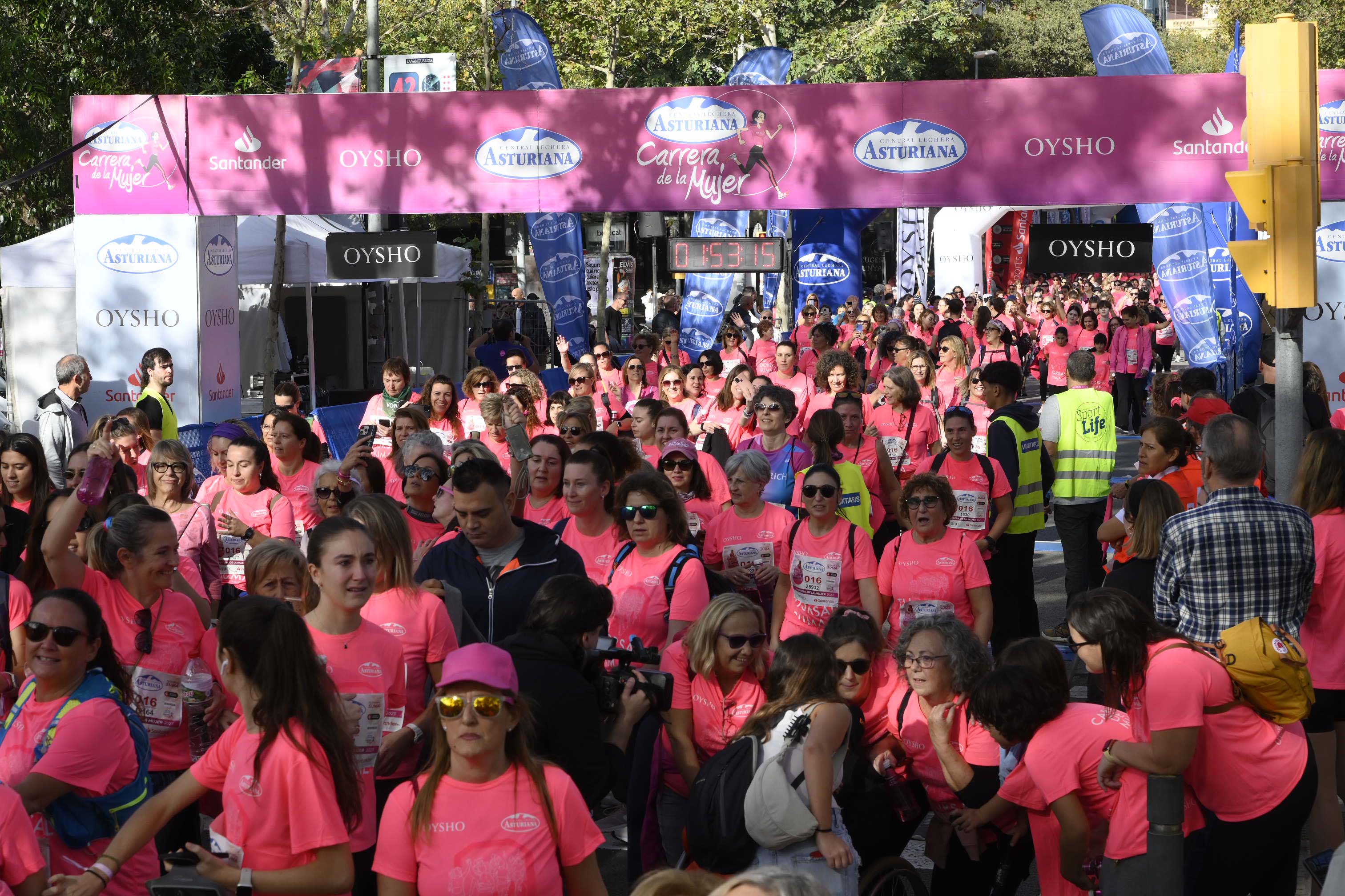 Las mejores fotos de la Carrera de la Mujer de Barcelona 2023. 6386