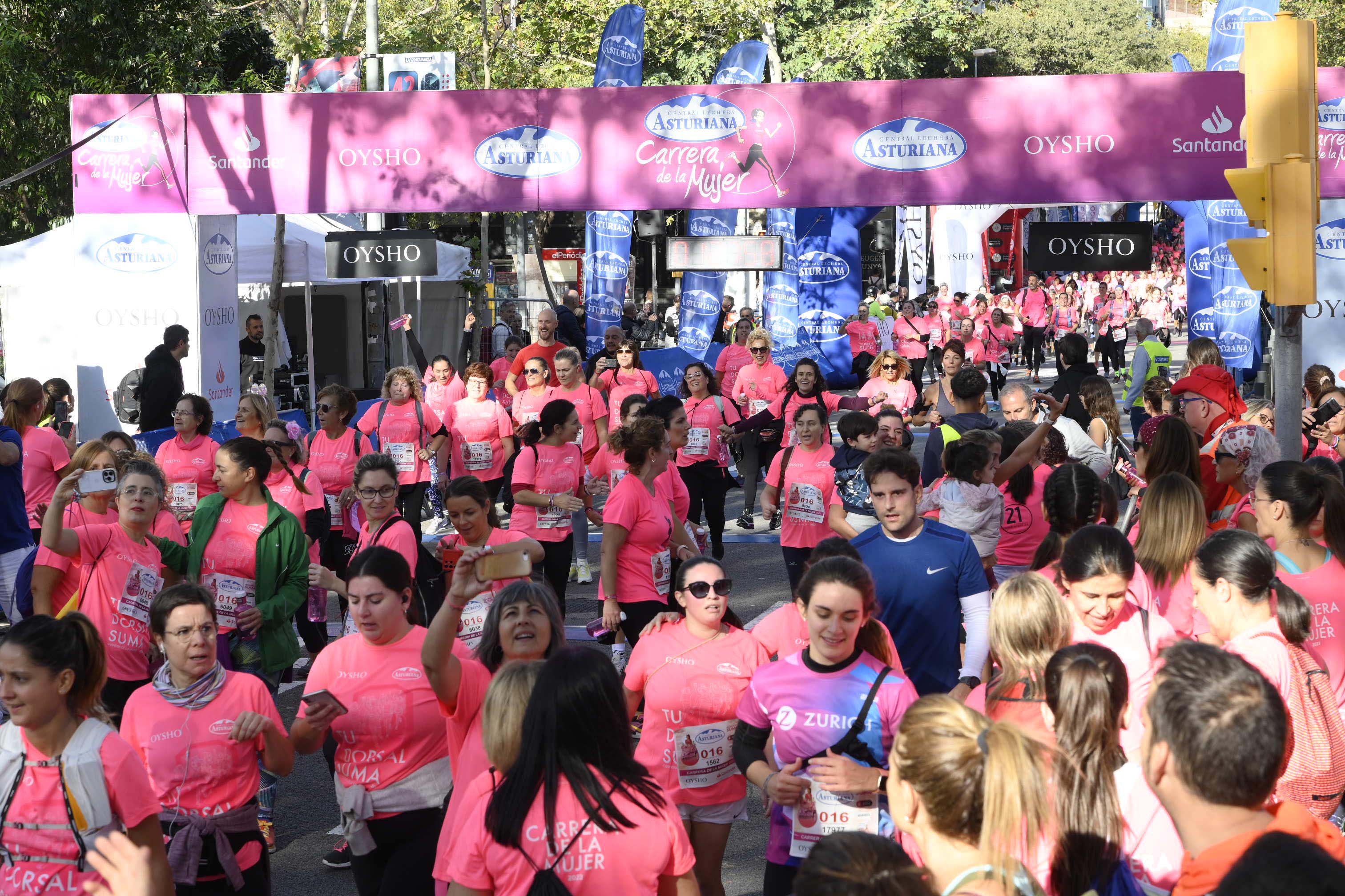 Las mejores fotos de la Carrera de la Mujer de Barcelona 2023. 5642