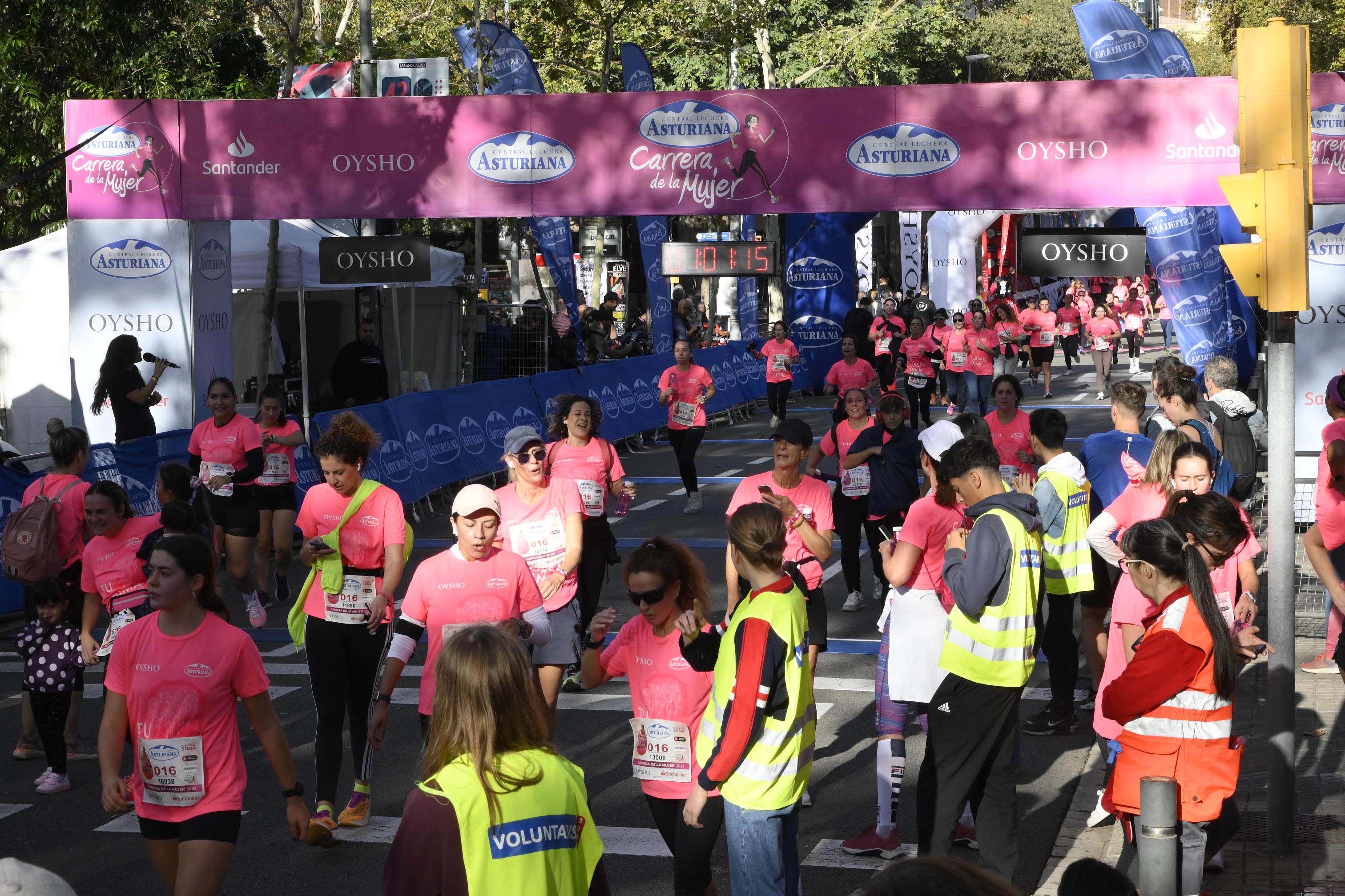 Las mejores fotos de la Carrera de la Mujer de Barcelona 2023. 4914