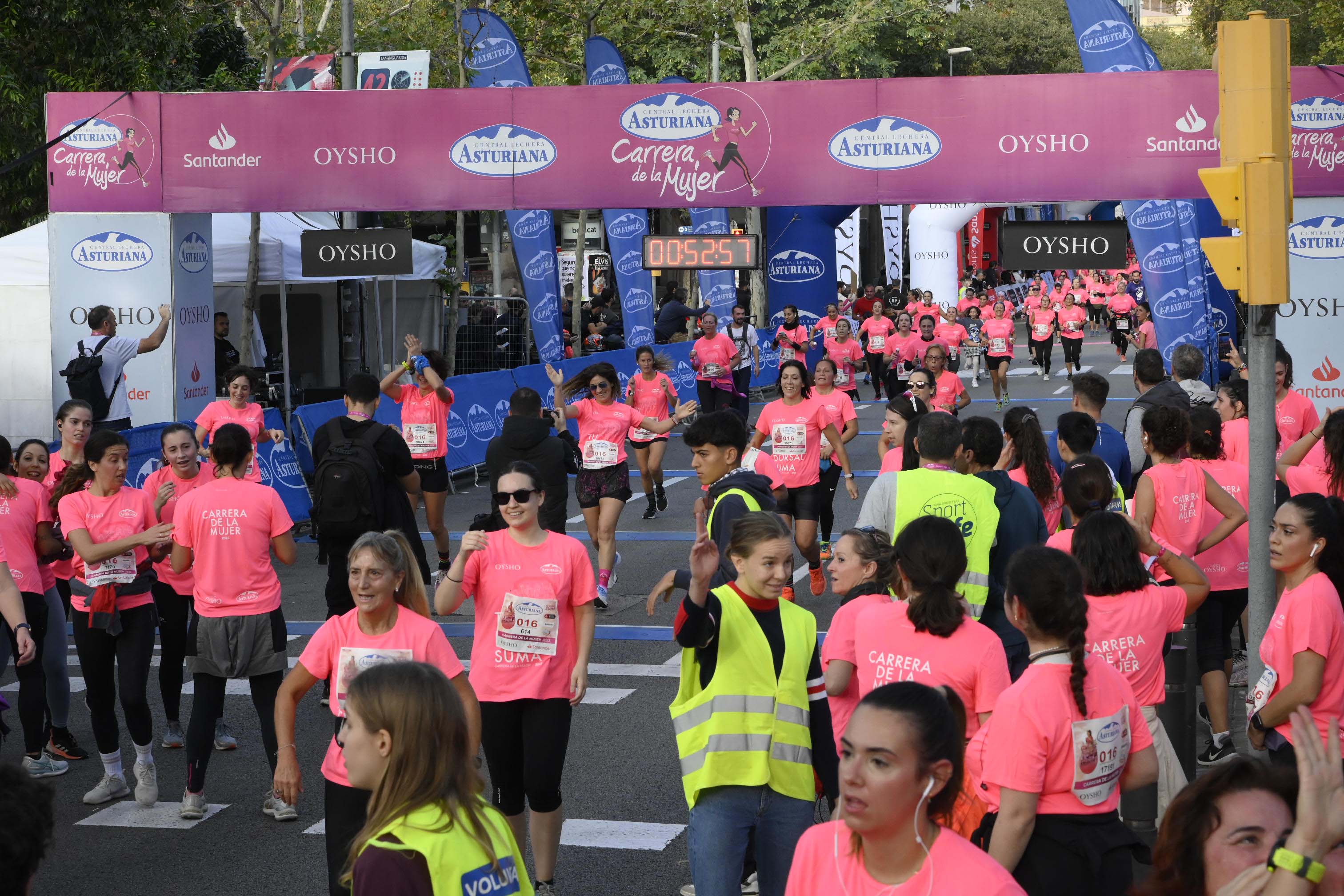 Las mejores fotos de la Carrera de la Mujer de Barcelona 2023. 4665