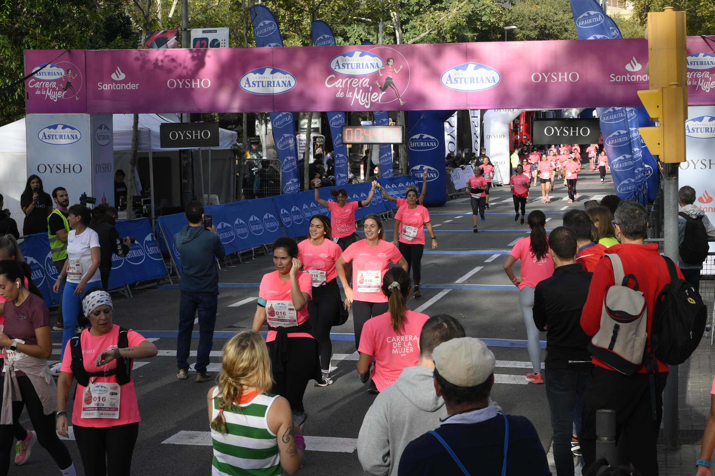 Las mejores fotos de la Carrera de la Mujer de Barcelona 2023. 4415