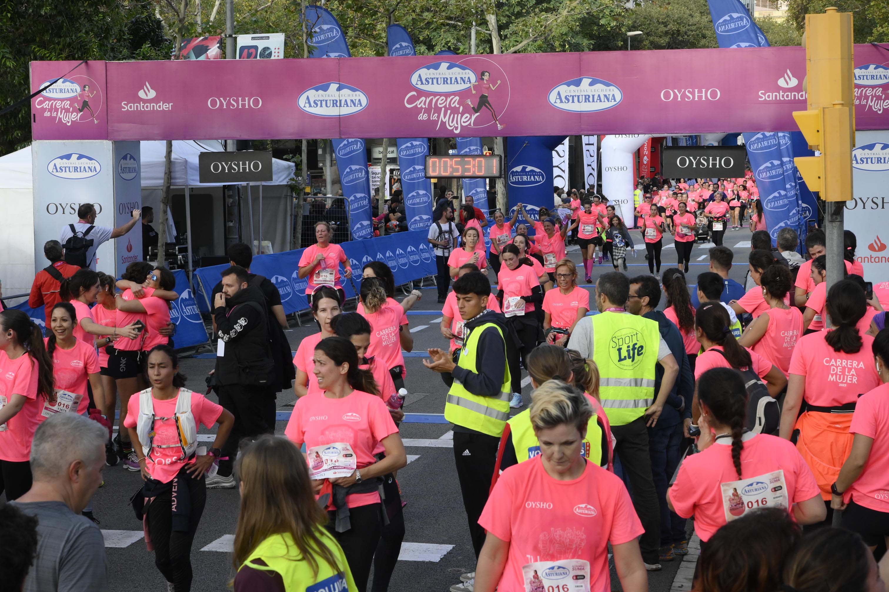 Las mejores fotos de la Carrera de la Mujer de Barcelona 2023. 4667