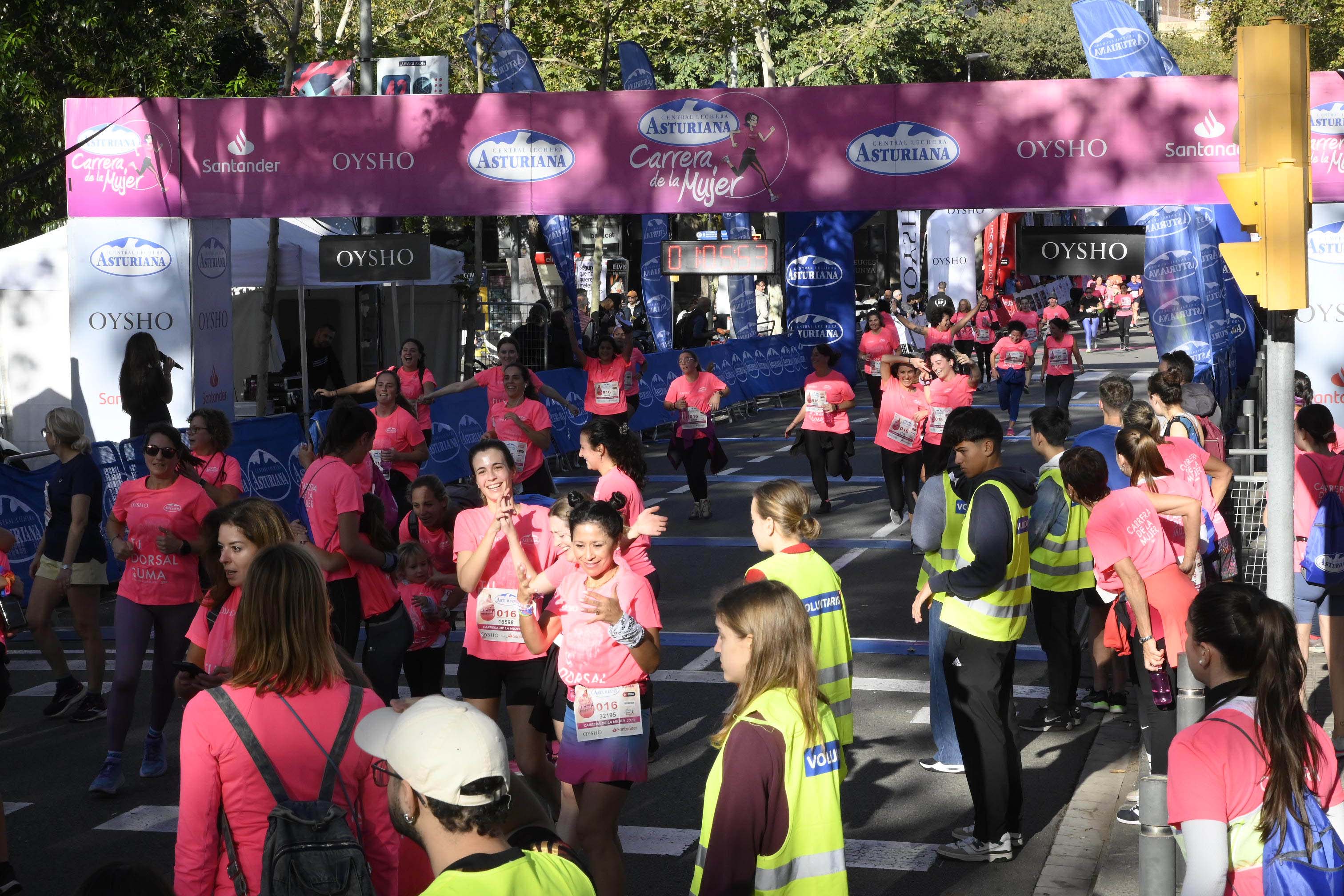 Las mejores fotos de la Carrera de la Mujer de Barcelona 2023. 5053