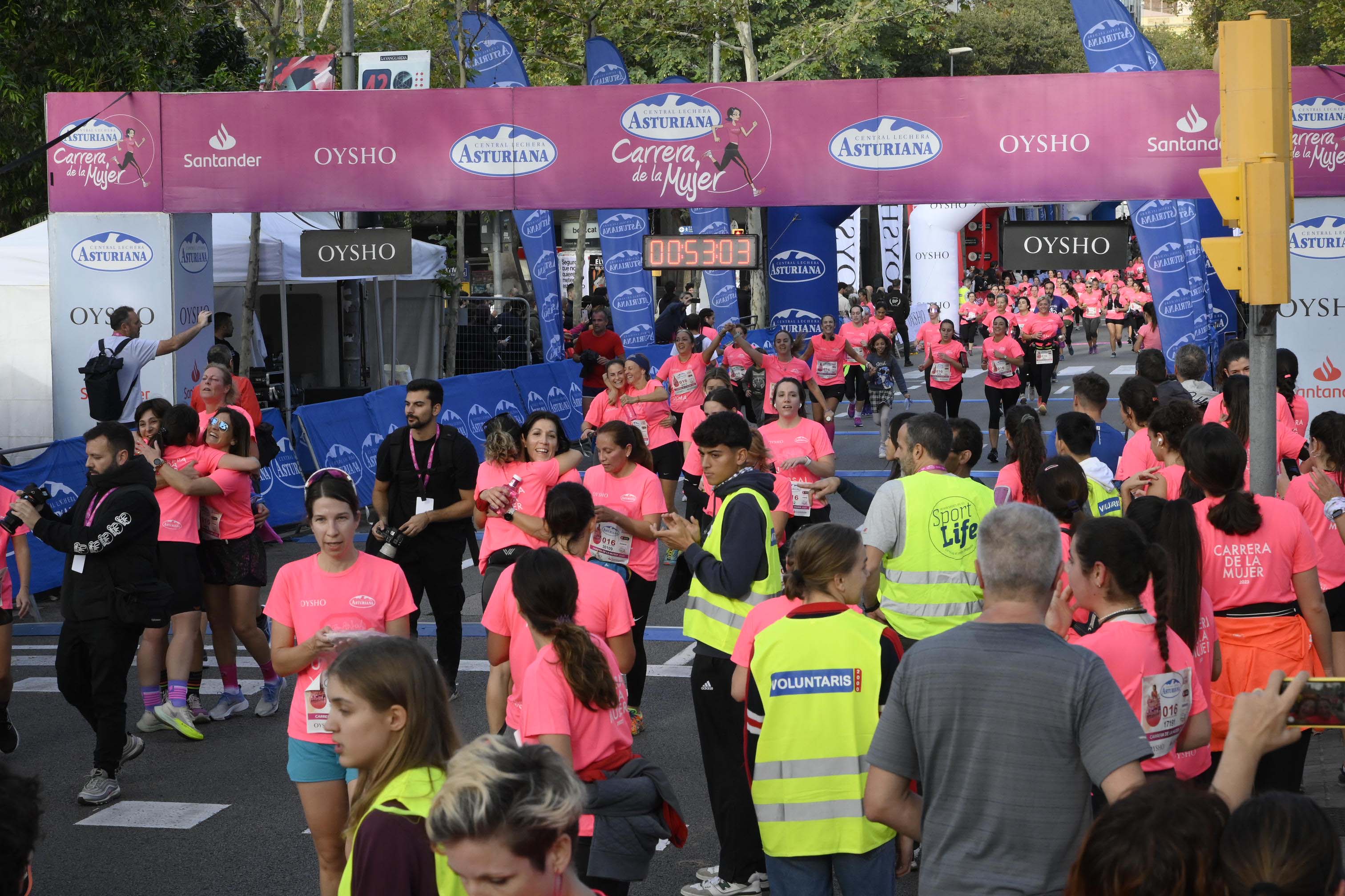 Las mejores fotos de la Carrera de la Mujer de Barcelona 2023. 4668