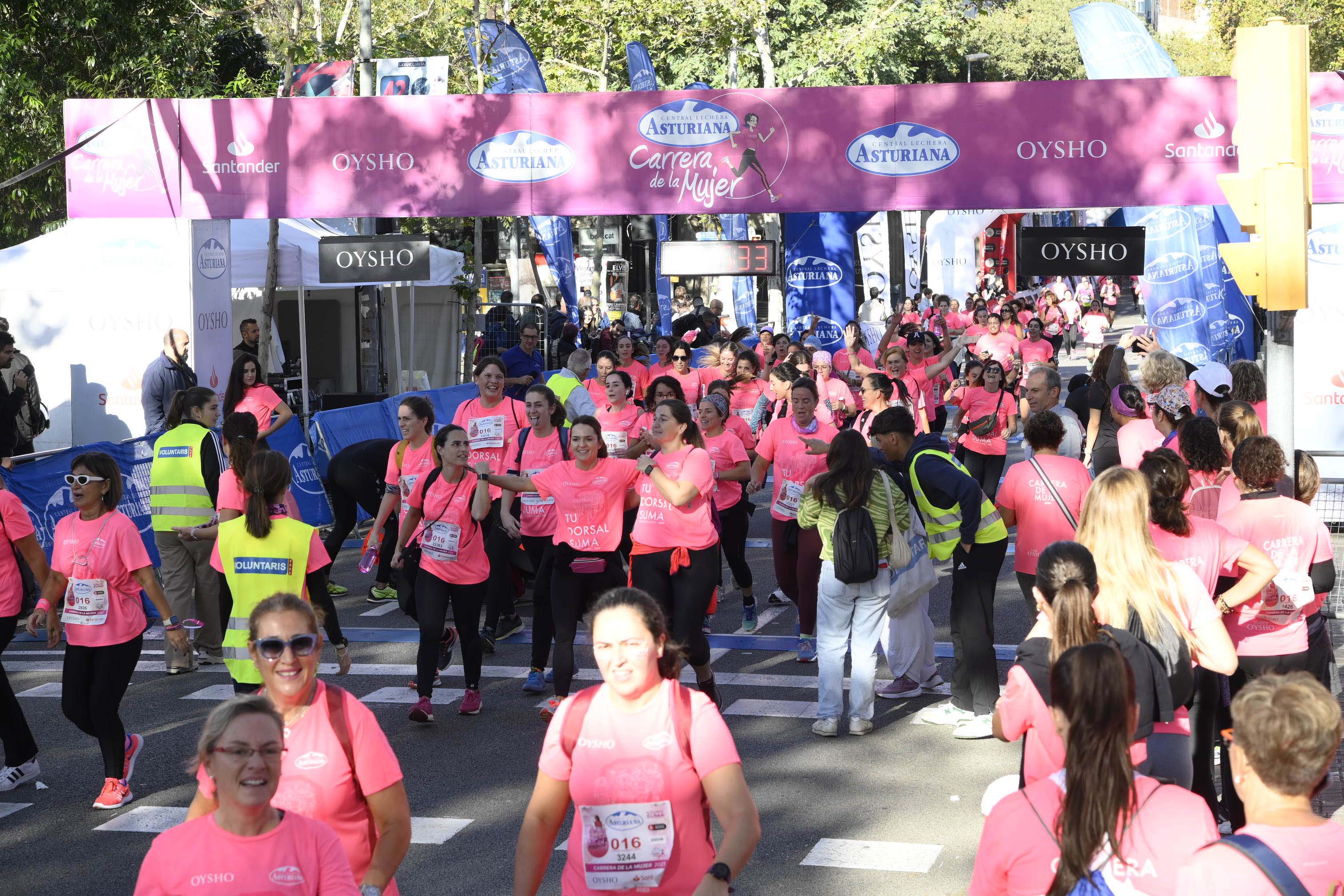 Las mejores fotos de la Carrera de la Mujer de Barcelona 2023. 5299