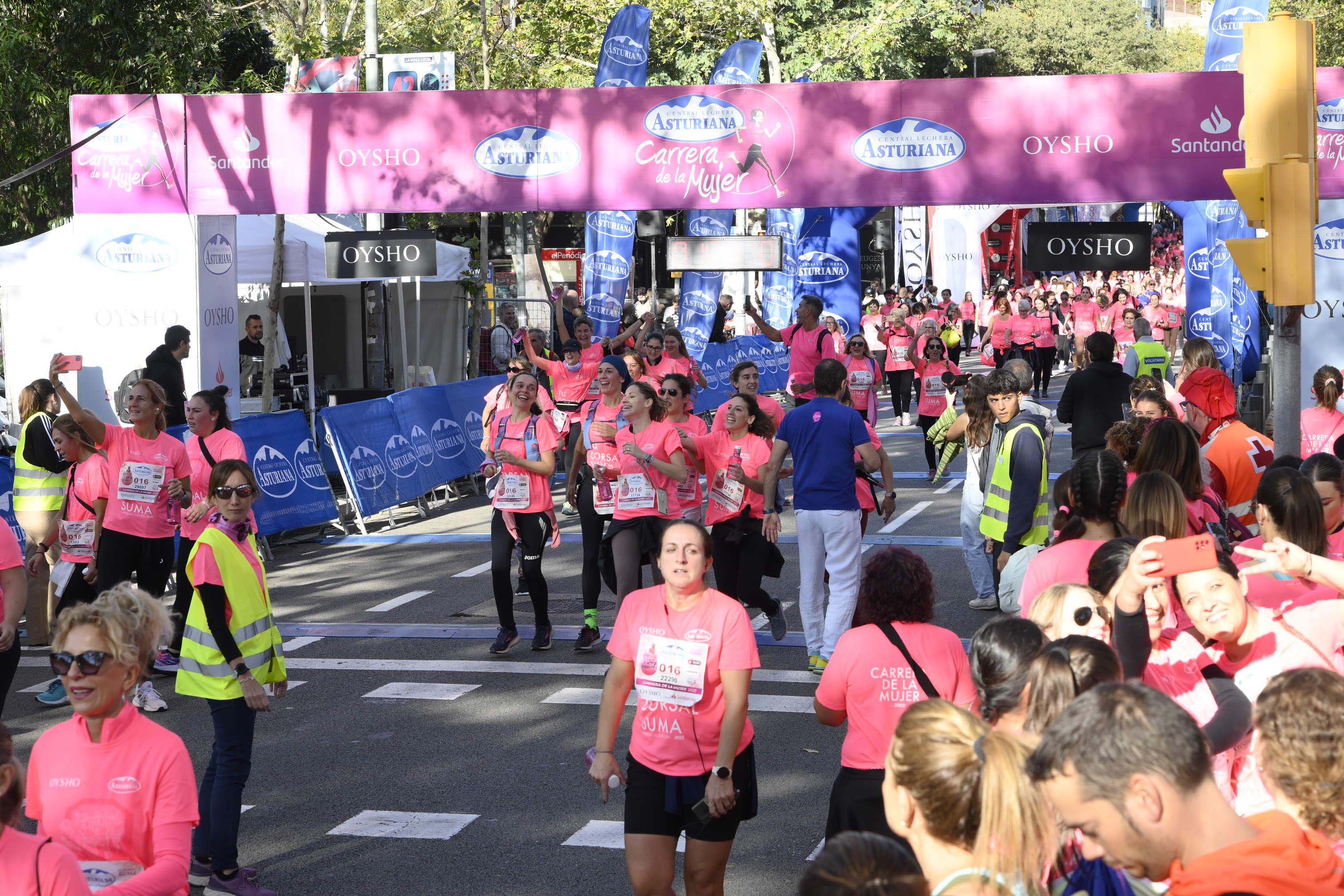Las mejores fotos de la Carrera de la Mujer de Barcelona 2023. 5648