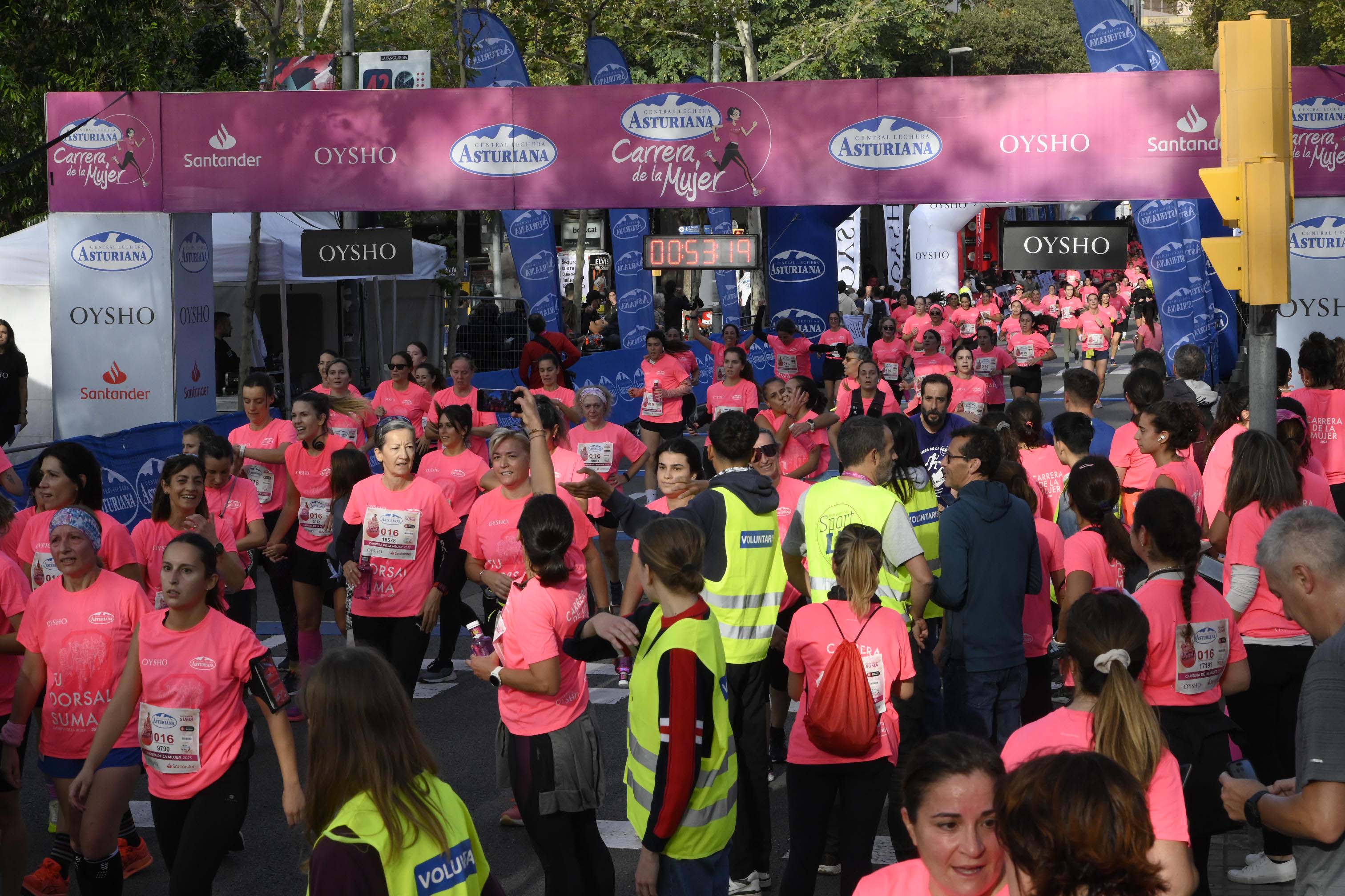 Las mejores fotos de la Carrera de la Mujer de Barcelona 2023. 4676