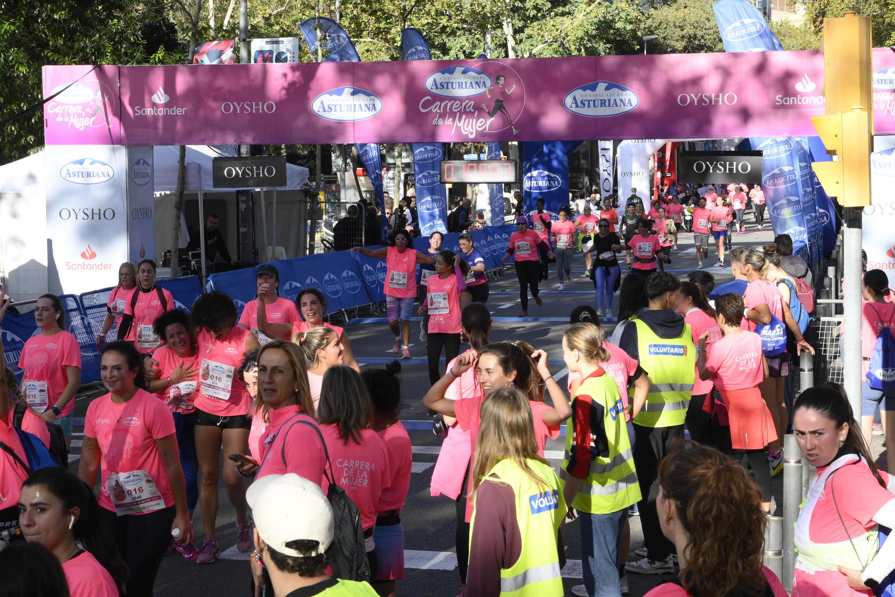 Las mejores fotos de la Carrera de la Mujer de Barcelona 2023. 5060