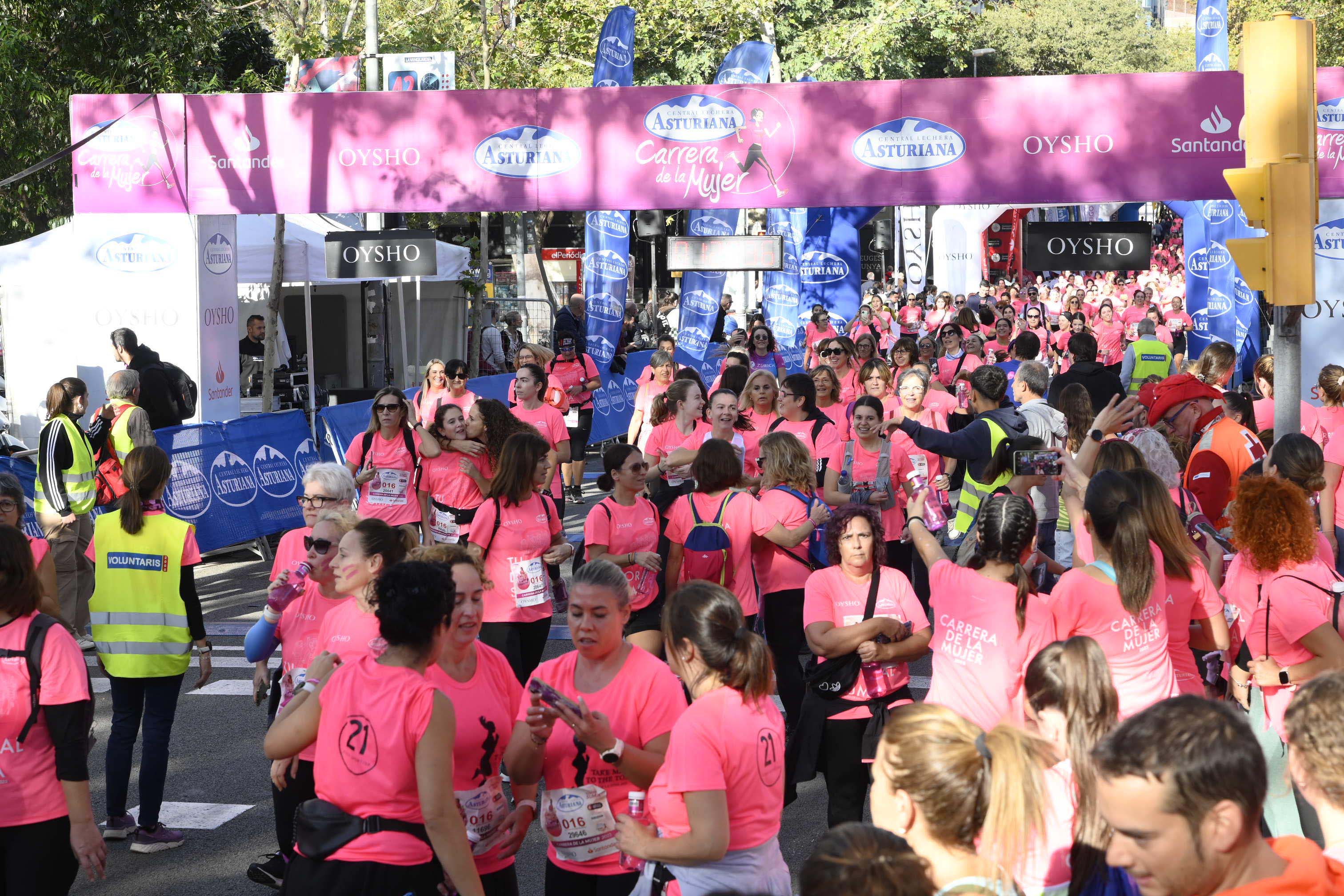 Las mejores fotos de la Carrera de la Mujer de Barcelona 2023. 5661