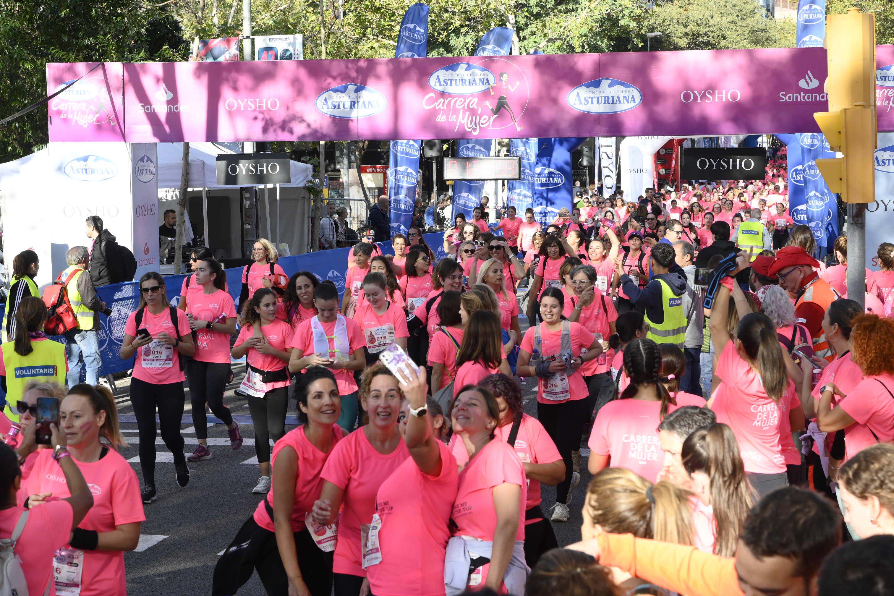 Las mejores fotos de la Carrera de la Mujer de Barcelona 2023. 5662