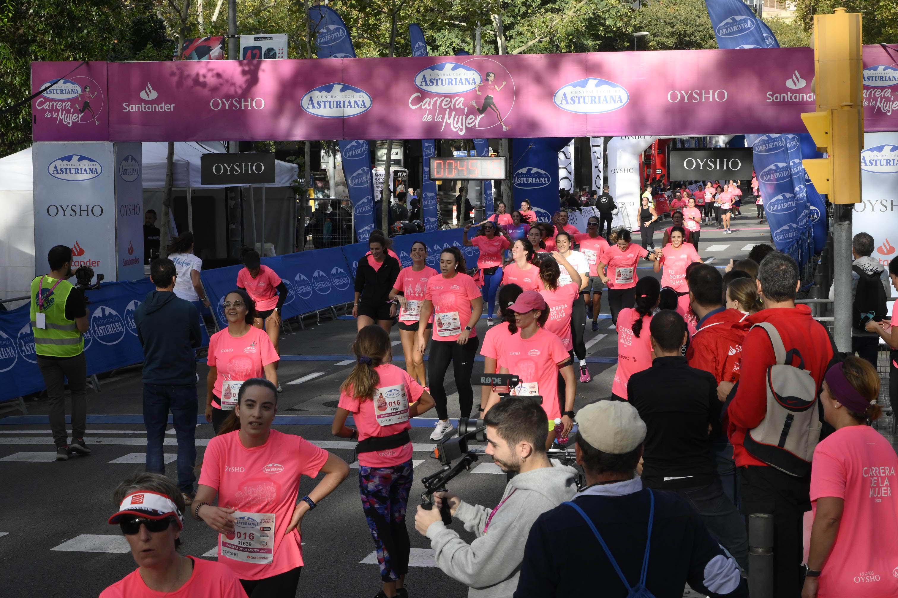 Las mejores fotos de la Carrera de la Mujer de Barcelona 2023. 4434