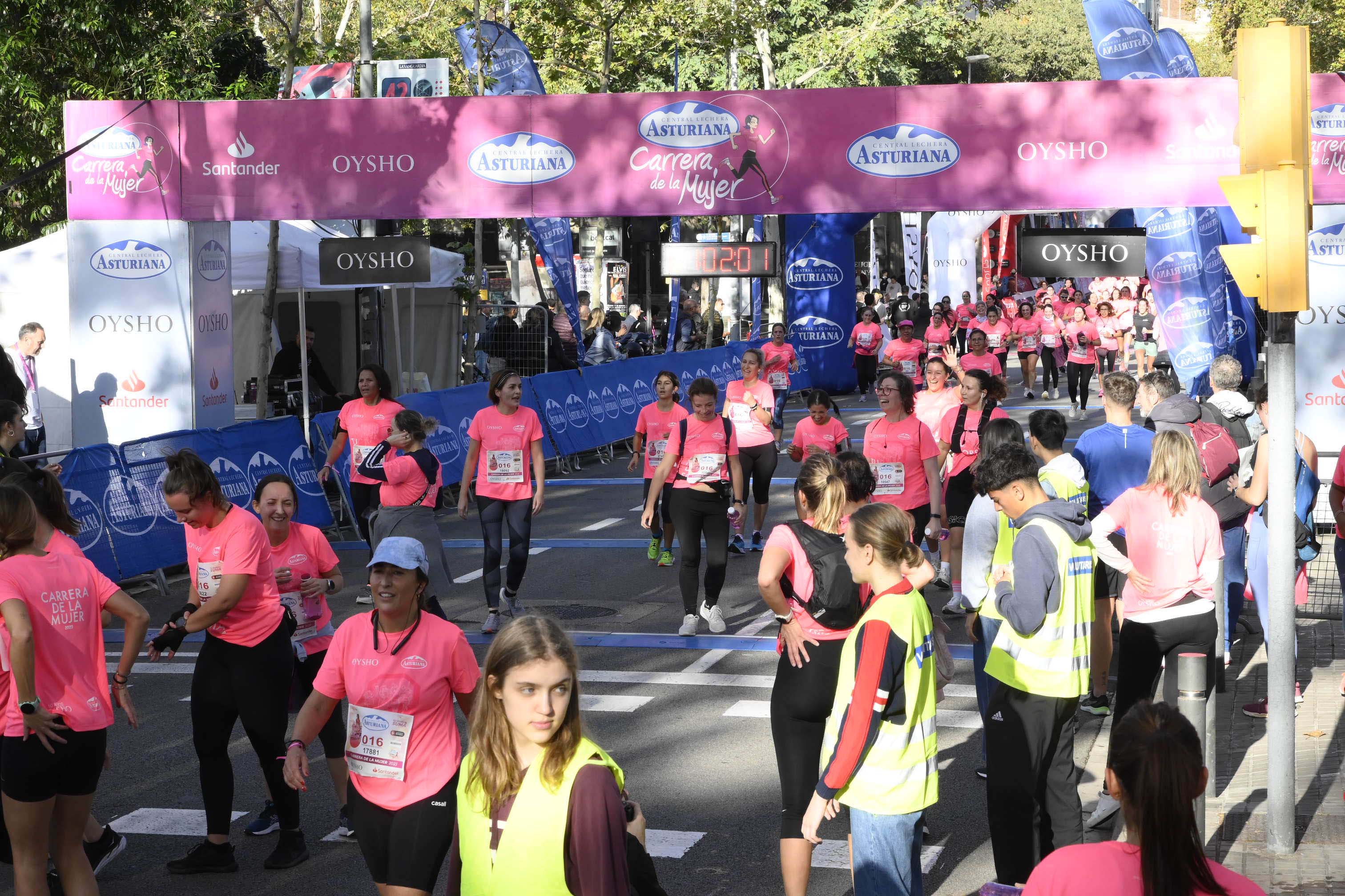 Las mejores fotos de la Carrera de la Mujer de Barcelona 2023. 4937