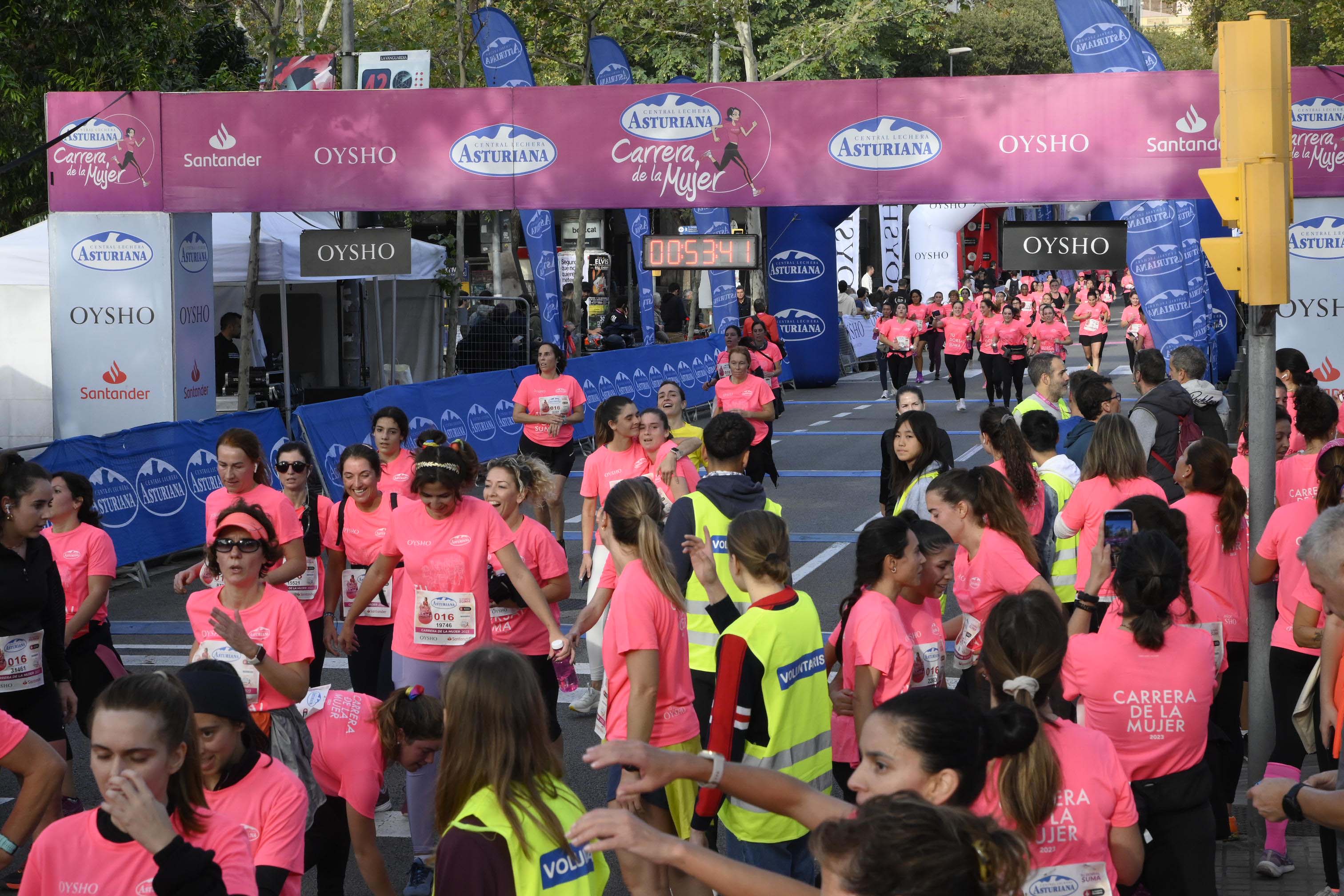 Las mejores fotos de la Carrera de la Mujer de Barcelona 2023. 4687