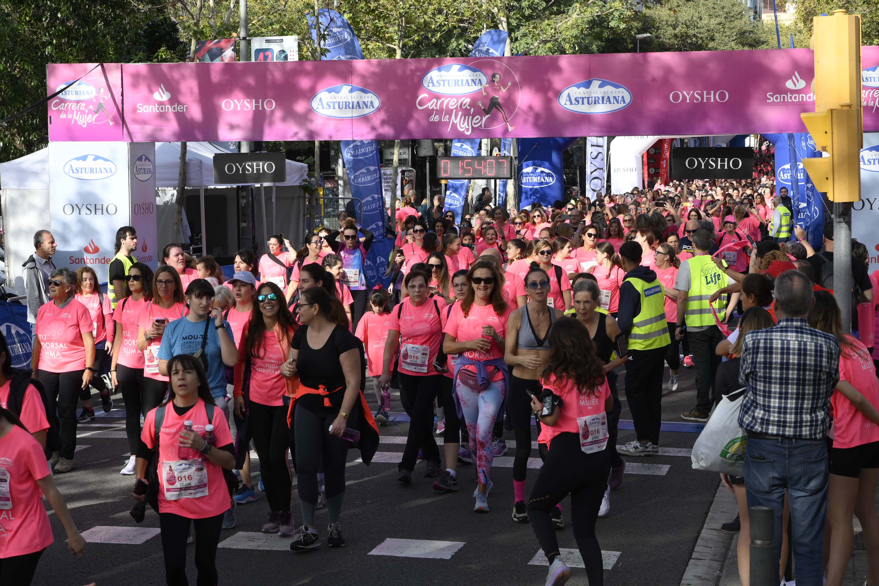 Las mejores fotos de la Carrera de la Mujer de Barcelona 2023. 6412