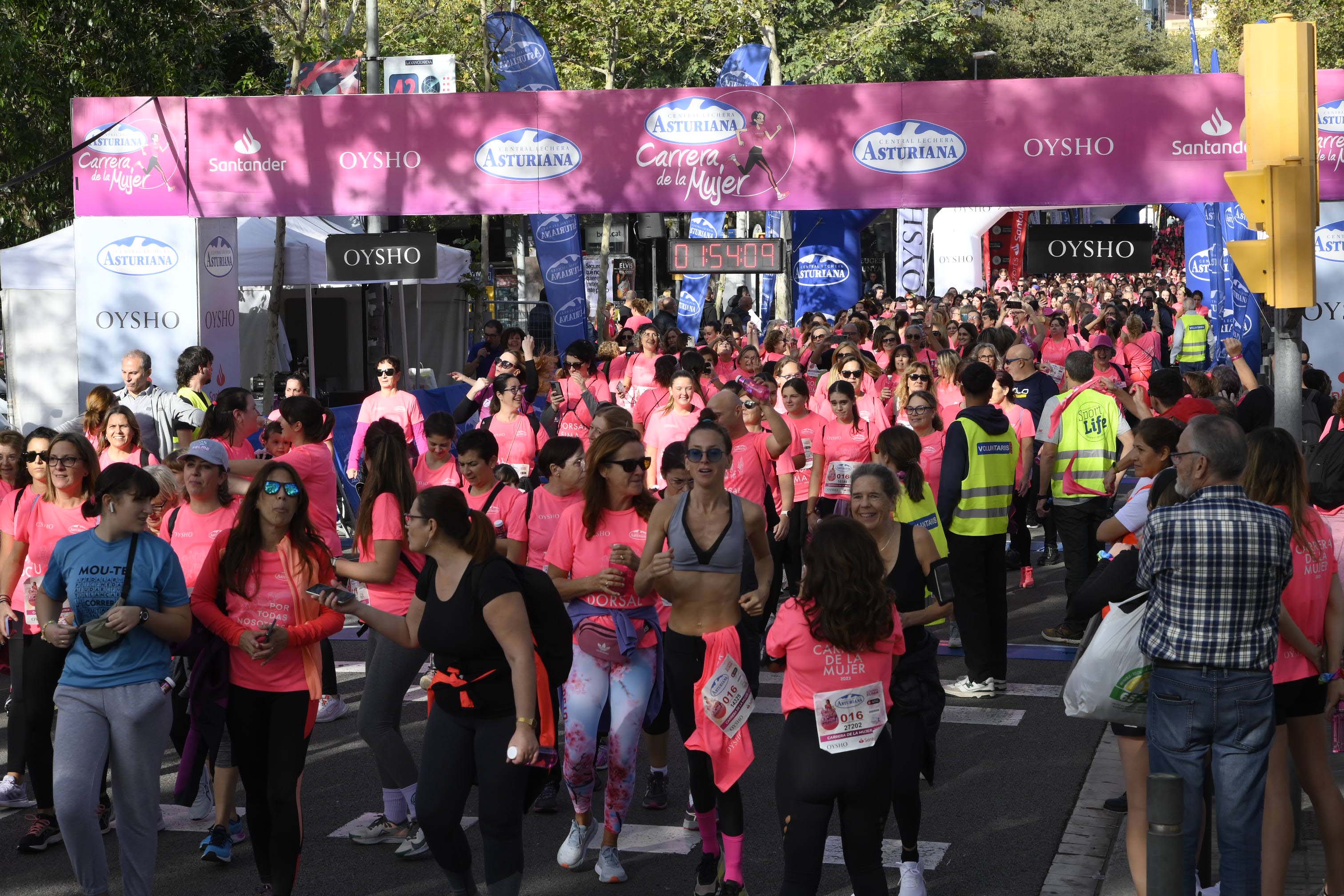 Las mejores fotos de la Carrera de la Mujer de Barcelona 2023. 6413