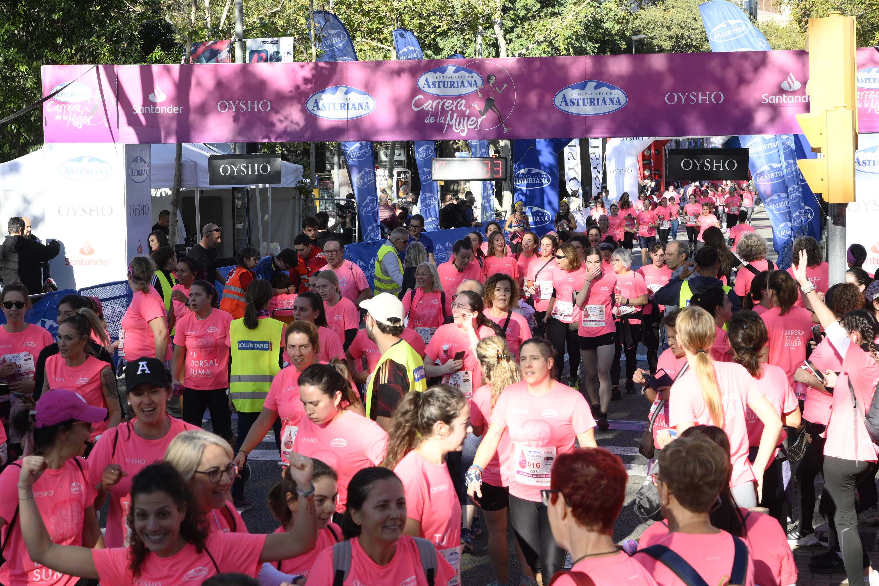 Las mejores fotos de la Carrera de la Mujer de Barcelona 2023. 5329