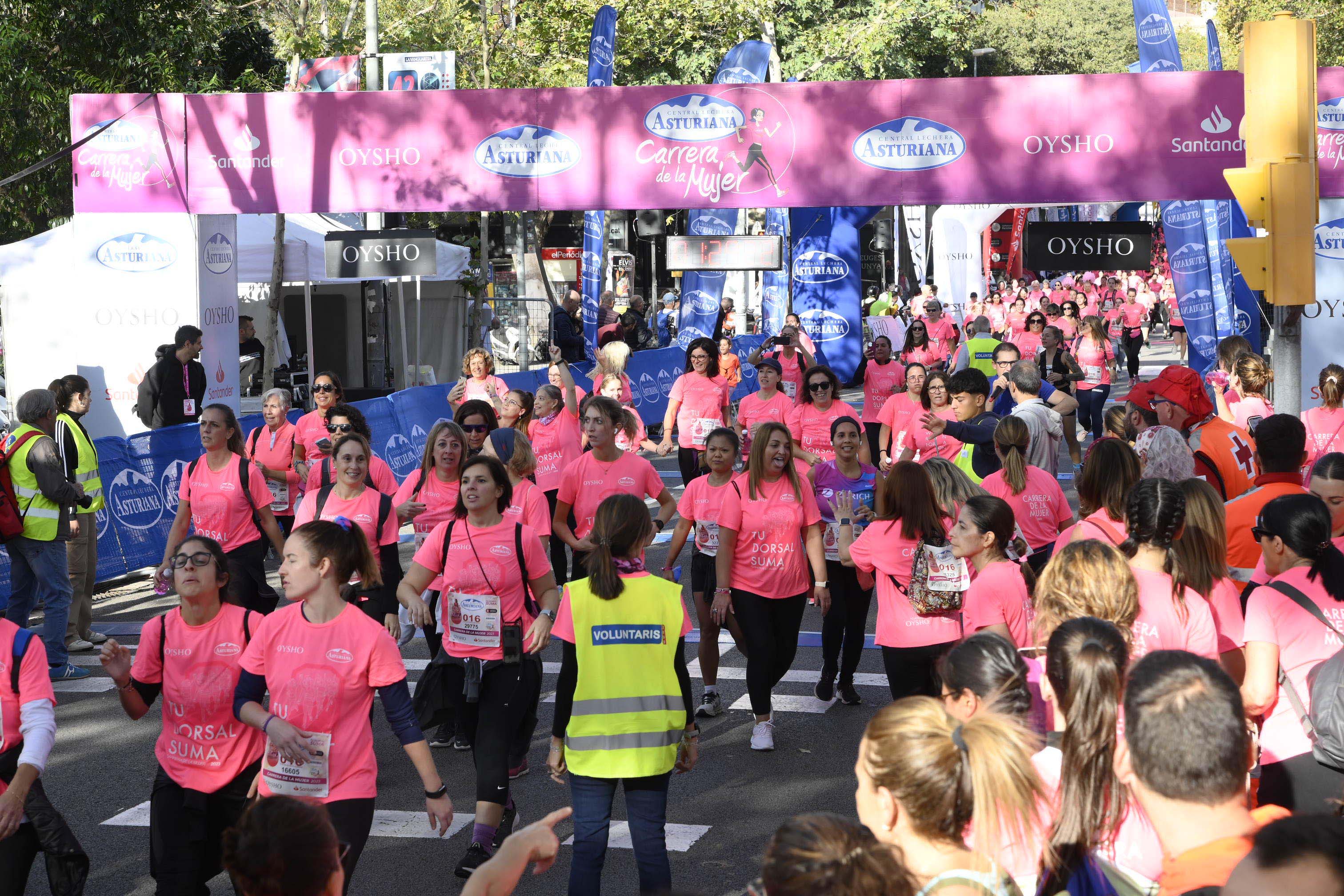 Las mejores fotos de la Carrera de la Mujer de Barcelona 2023. 5684
