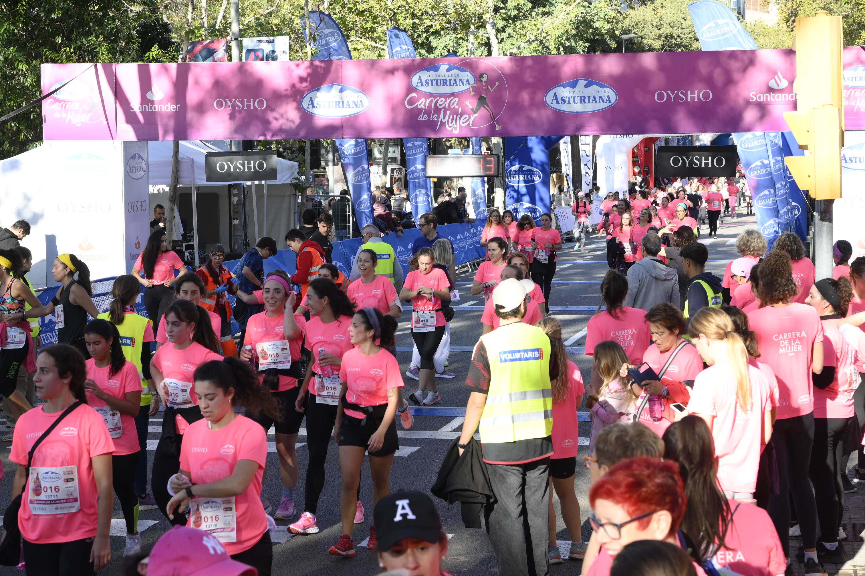 Las mejores fotos de la Carrera de la Mujer de Barcelona 2023. 5334