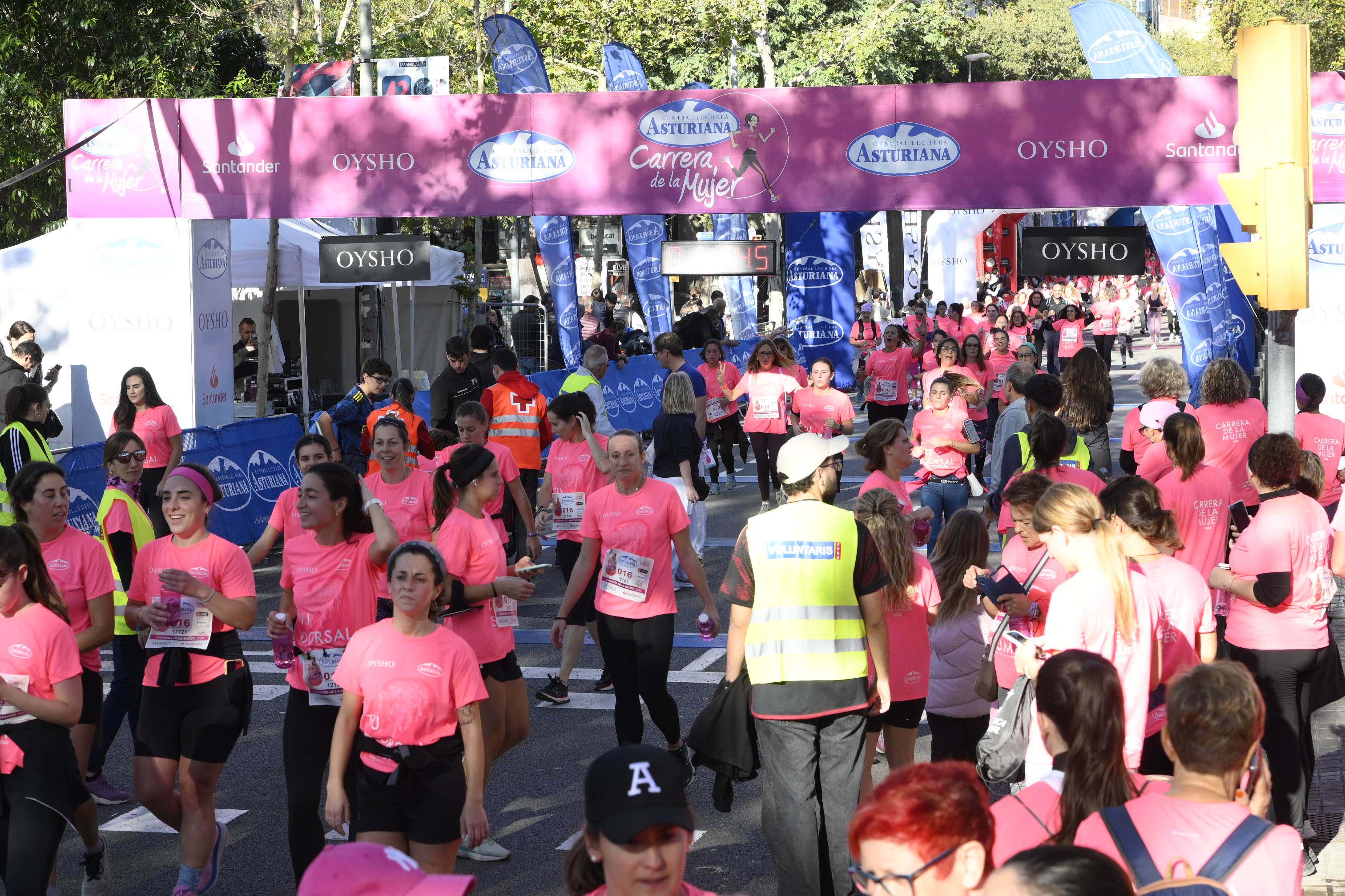 Las mejores fotos de la Carrera de la Mujer de Barcelona 2023. 5335