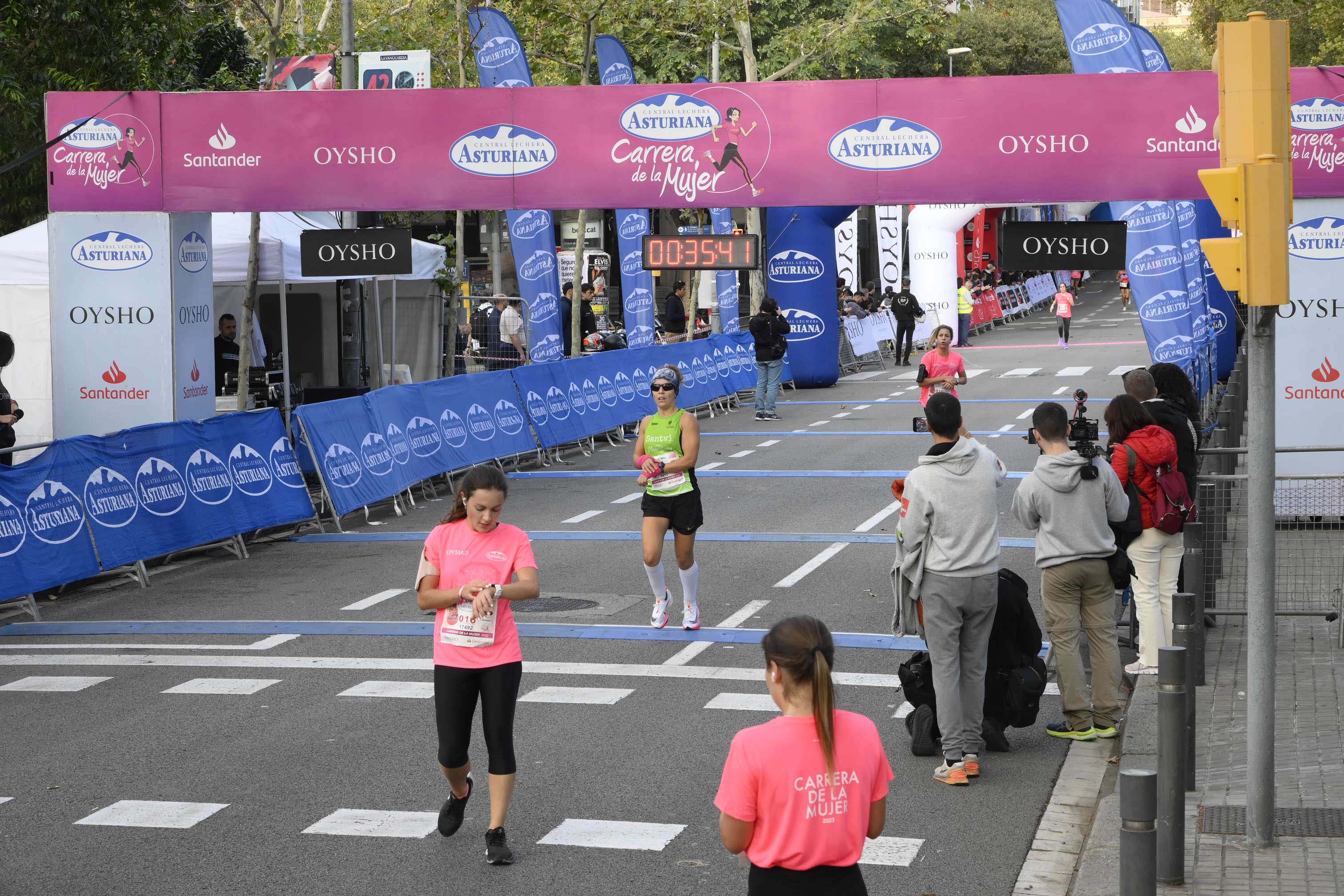 Las mejores fotos de la Carrera de la Mujer de Barcelona 2023. 4159